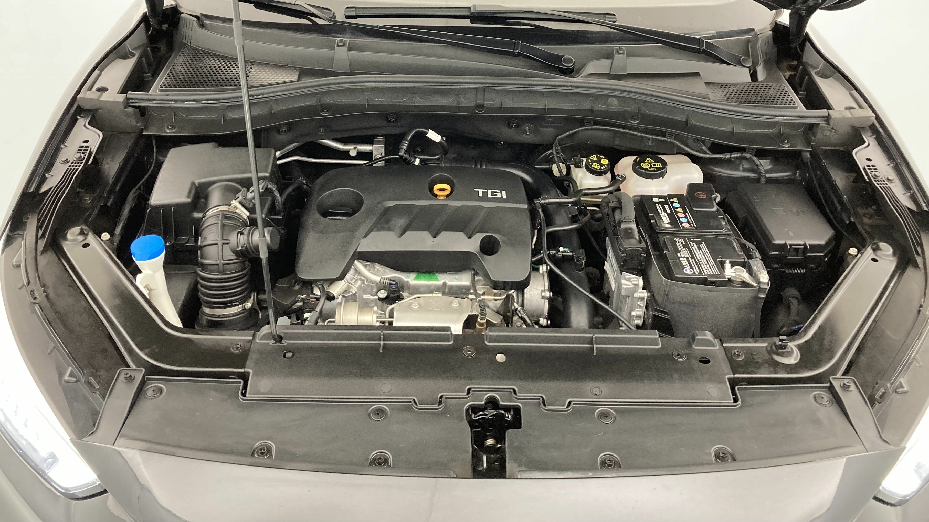 mg zs luxury 1.0 T-GDI 110 AT 2024 pebble black 26