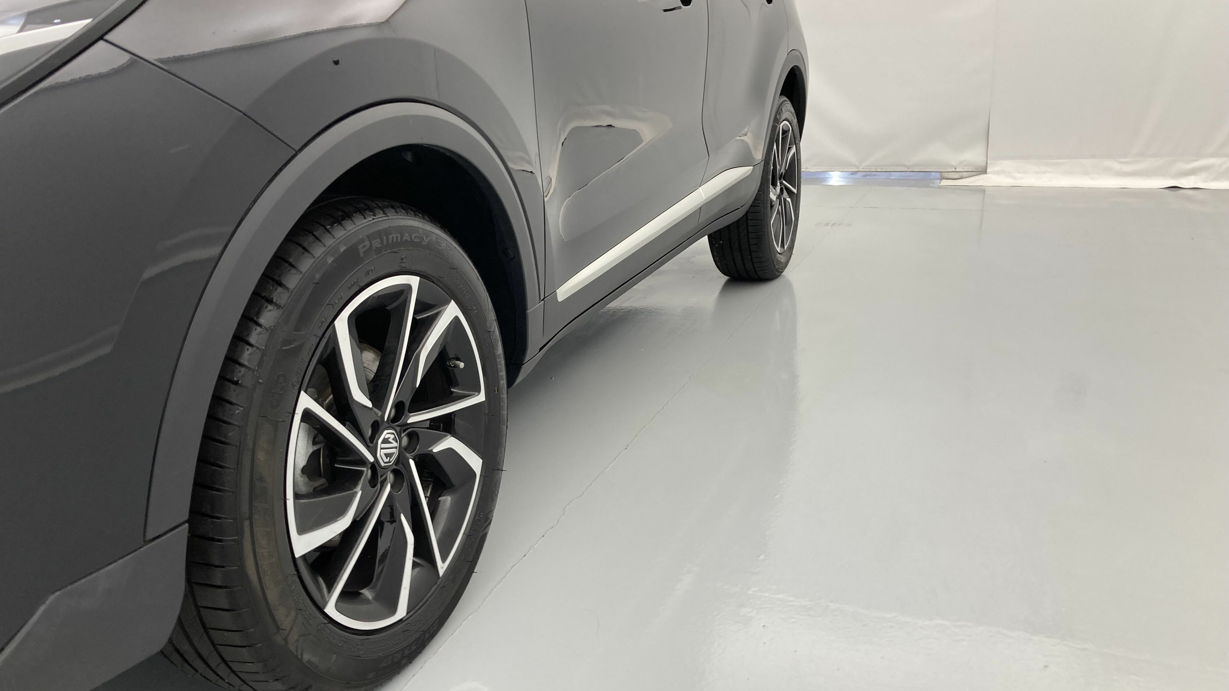 mg zs luxury 1.0 T-GDI 110 AT 2024 pebble black 27