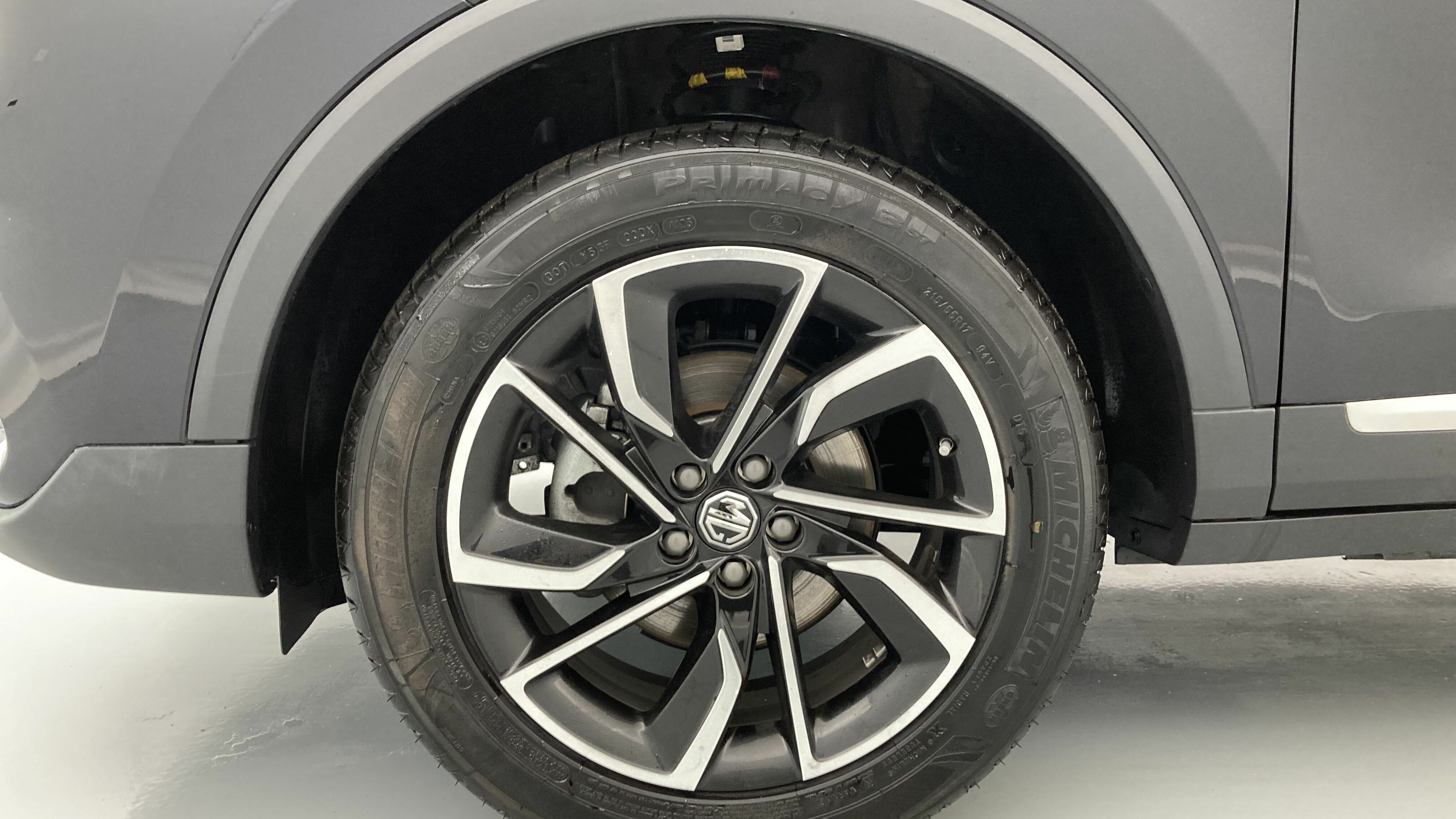 mg zs luxury 1.0 T-GDI 110 AT 2024 pebble black 28