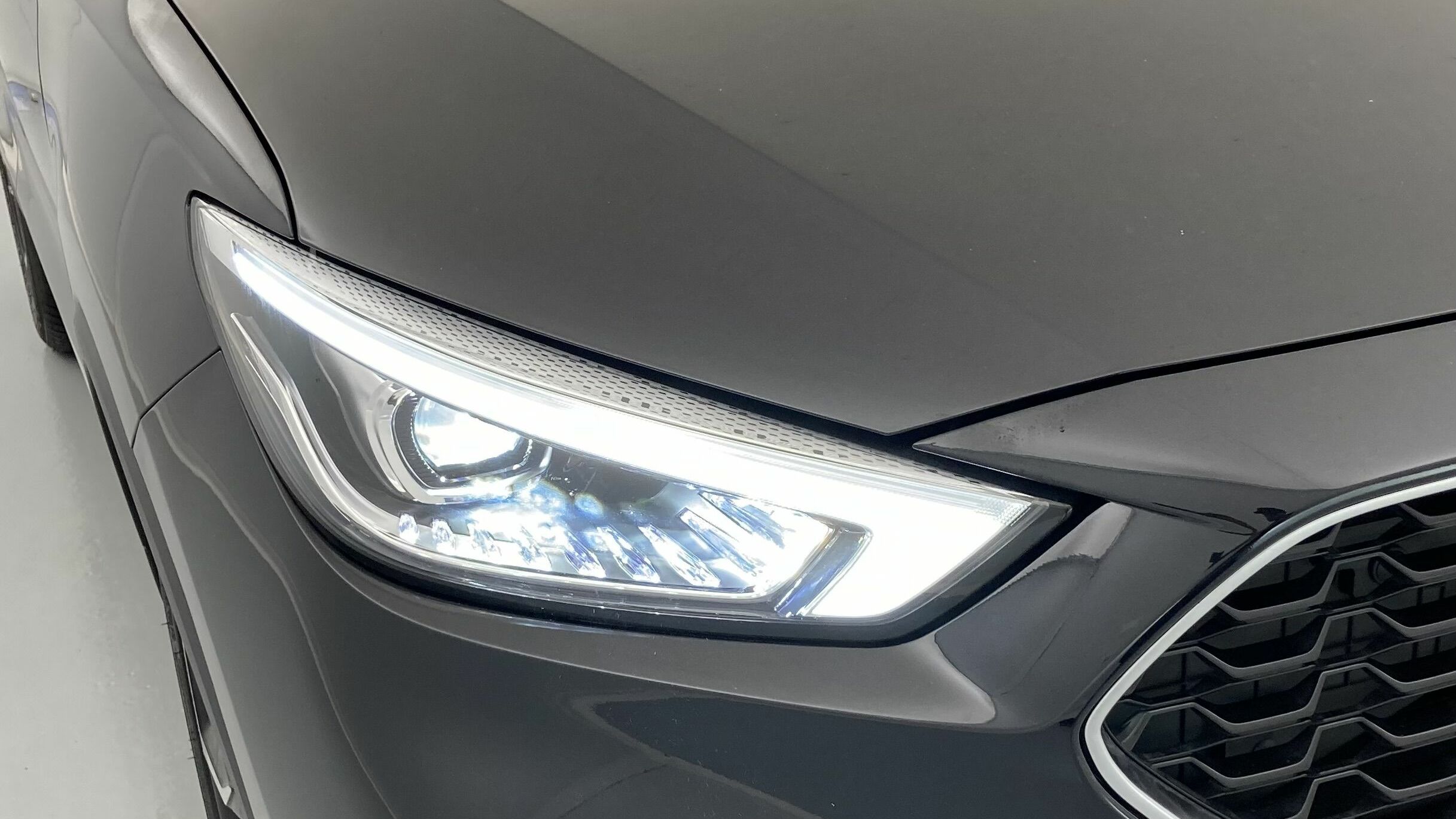 mg zs luxury 1.0 T-GDI 110 AT 2024 pebble black 30