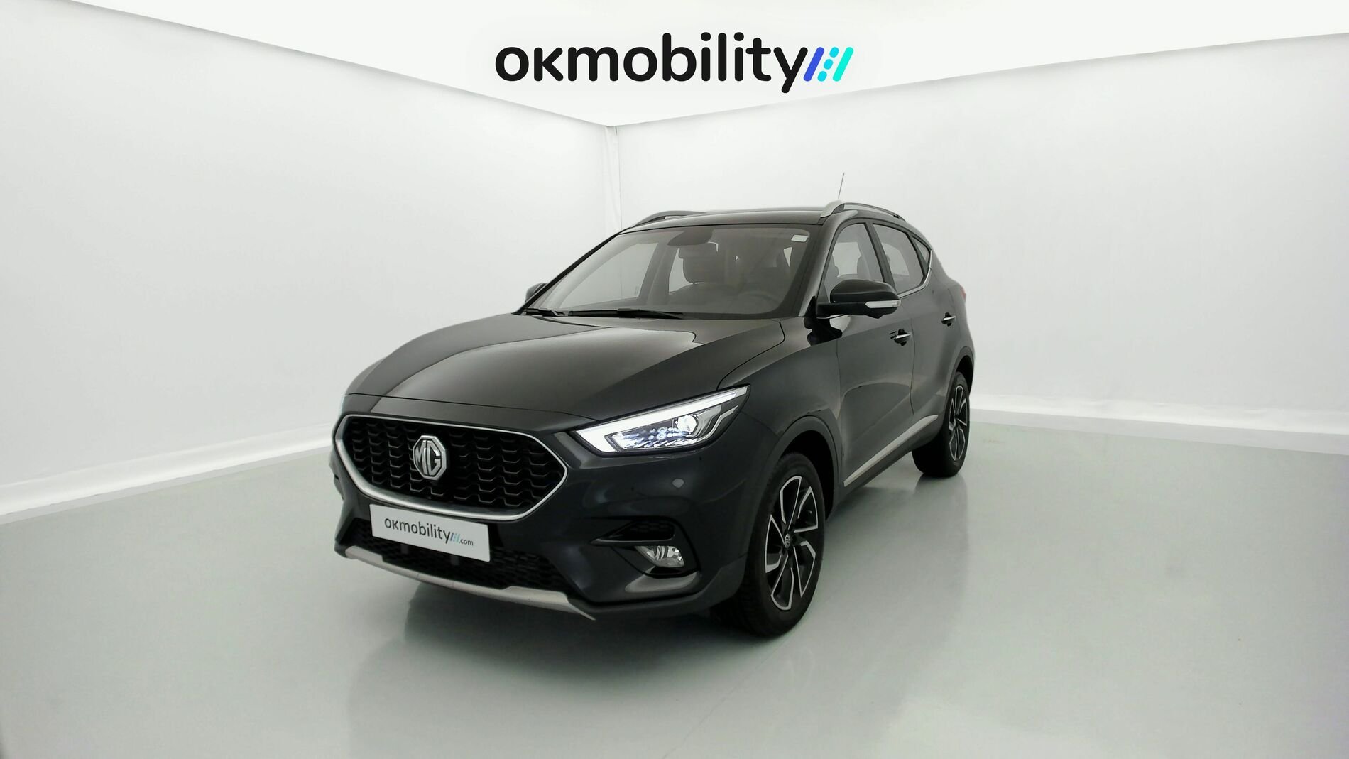 mg zs luxury 1.0 T-GDI 110 AT 2024 pebble black 1