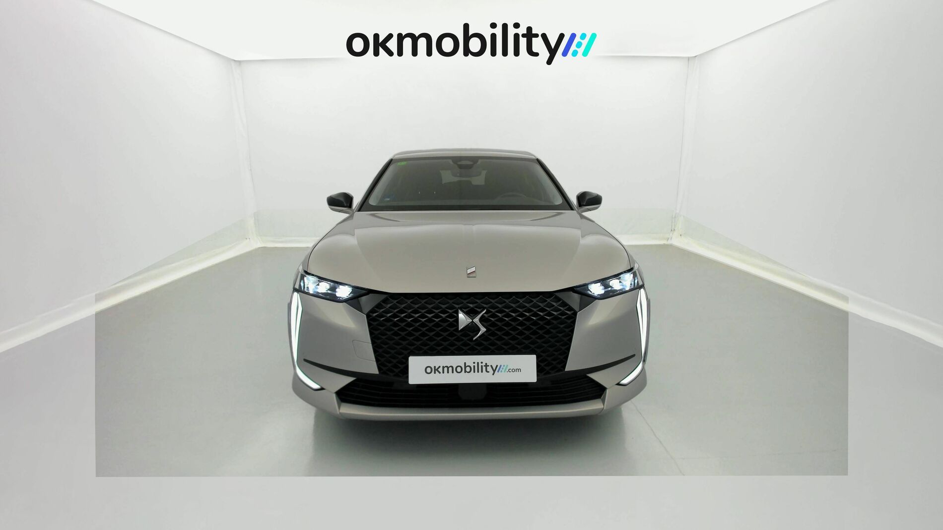 ds ds4 performance line + E-TENSE 225 CA 2022 crystal pearl 4