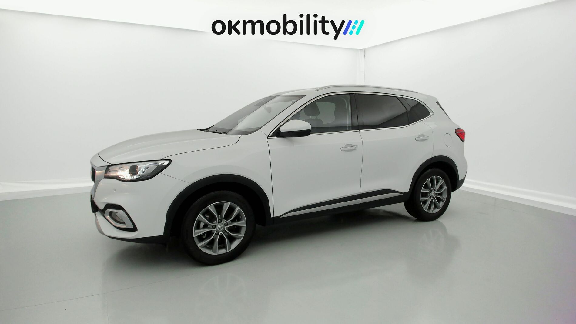 mg hs comfort 1.5 T-GDI 162 AT 2023 dover white 4