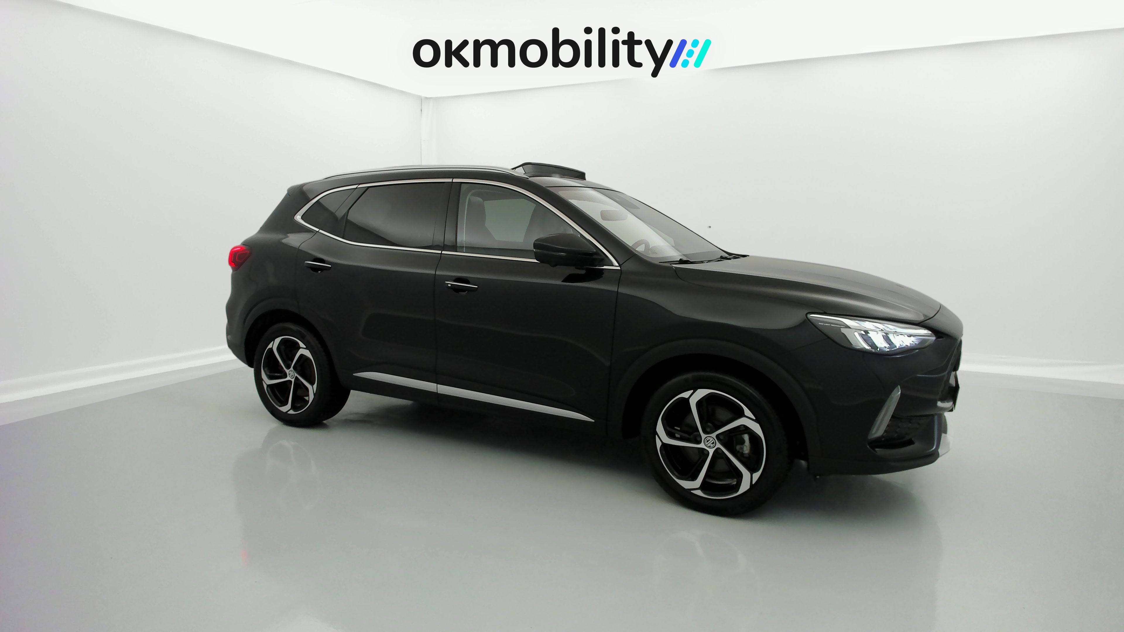 mg hs luxury 1.5 T-GDI 162 AT 2024 pebble black 3