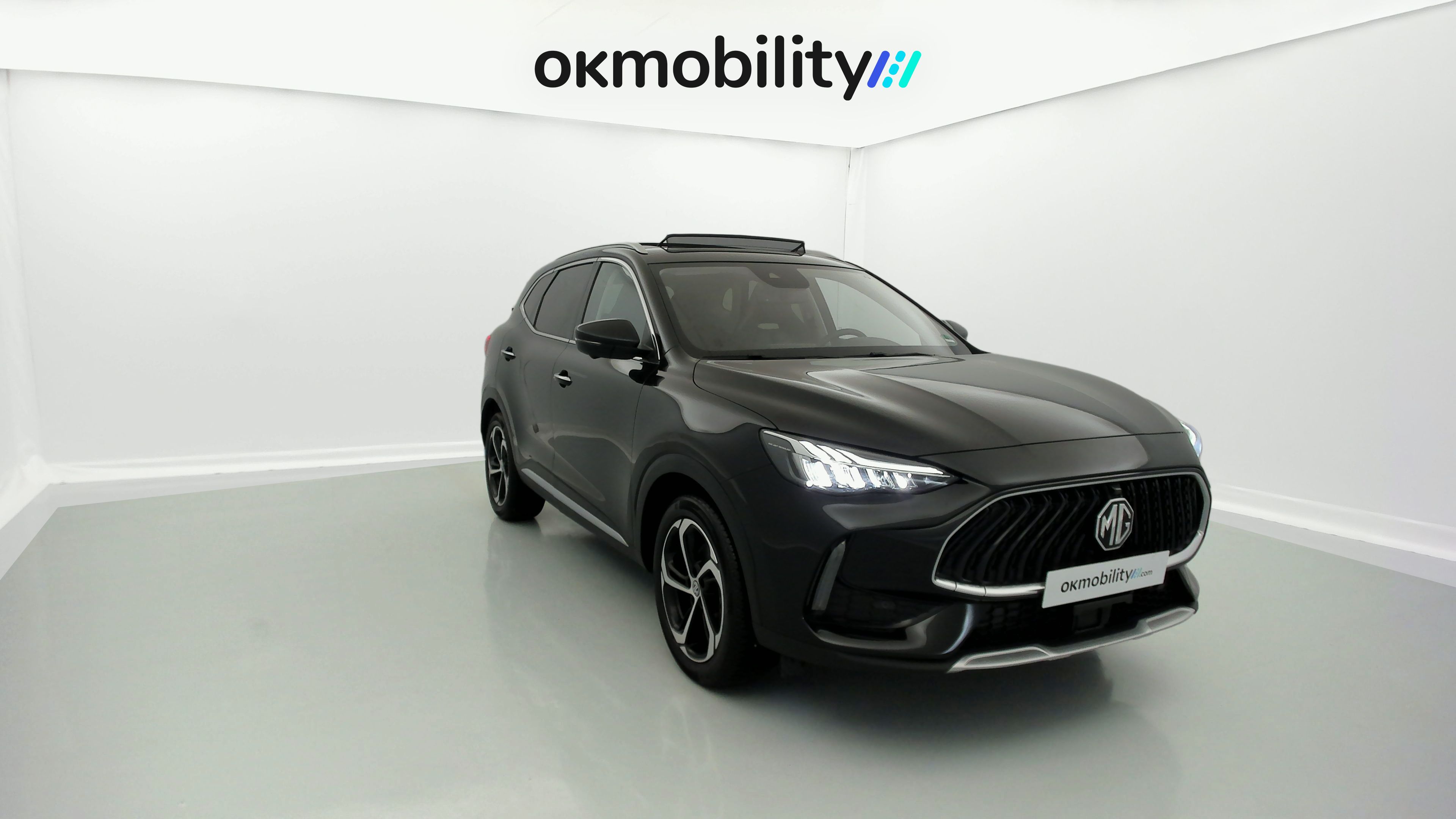 mg hs luxury 1.5 T-GDI 162 AT 2024 pebble black 4