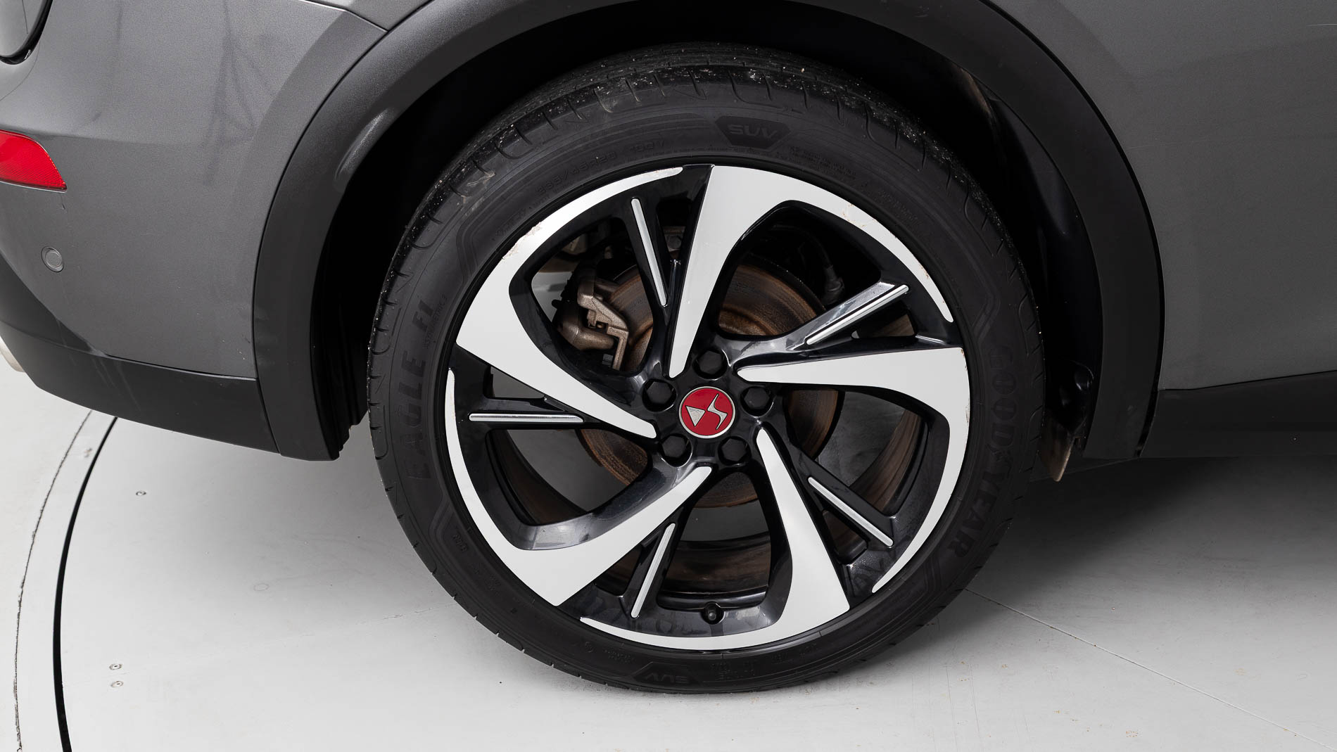 ds ds7 crossback performance line + E-TENSE 300 CA 2022 gris platino 26