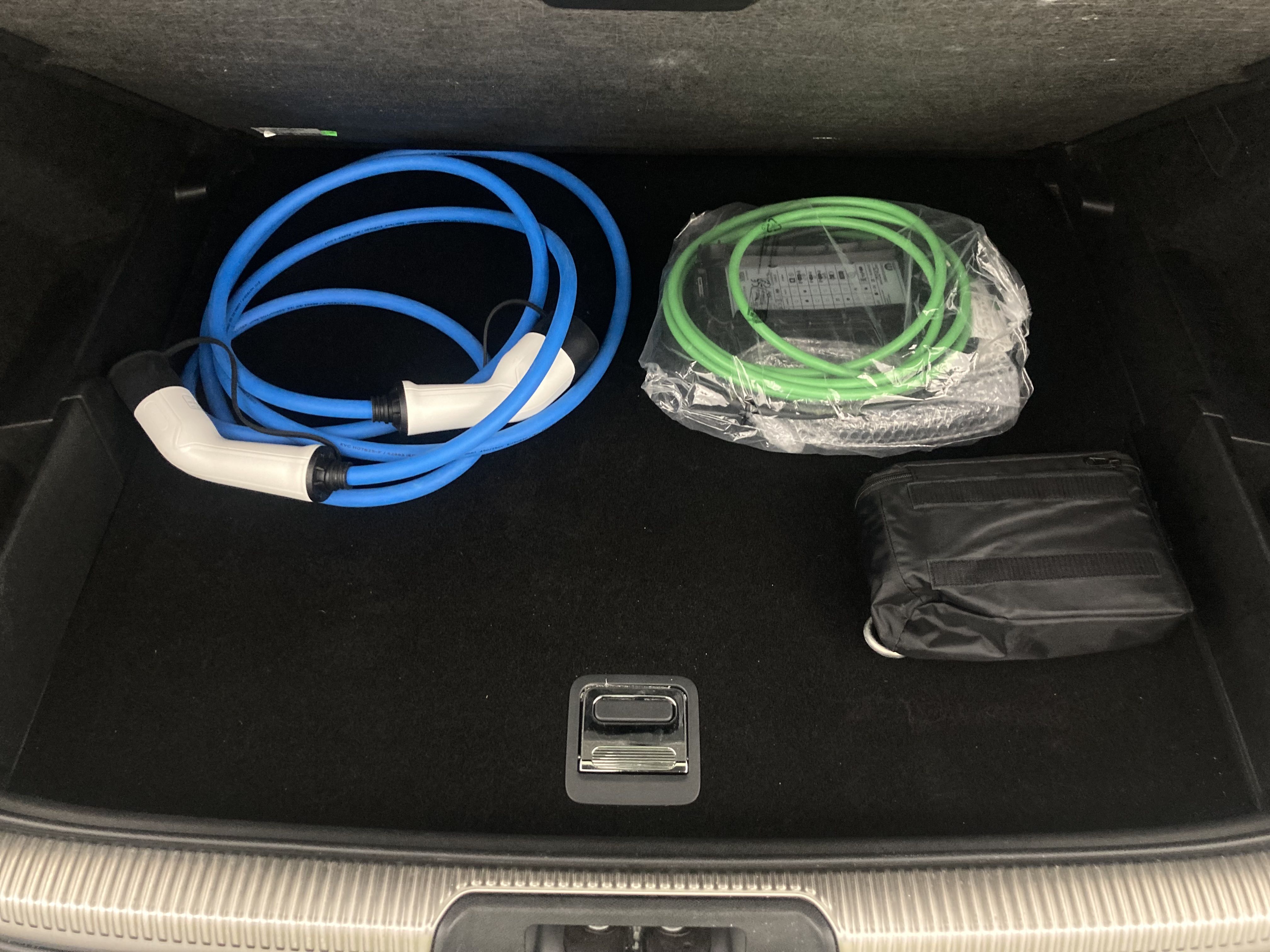 ds ds7 crossback performance line + E-TENSE 300 CA 2022 blanco nacarado 26