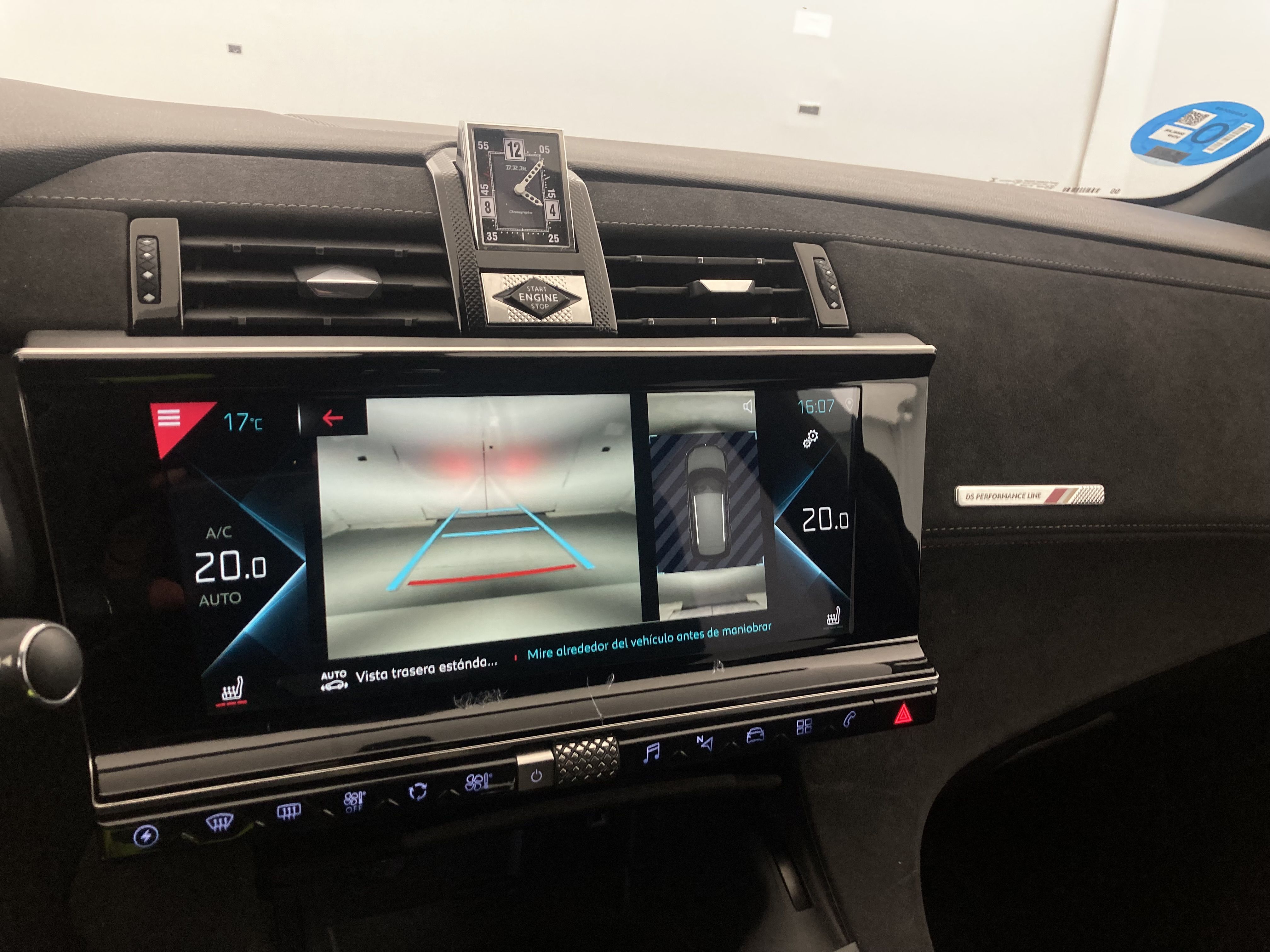 ds ds7 crossback performance line + E-TENSE 300 CA 2022 blanco nacarado 28