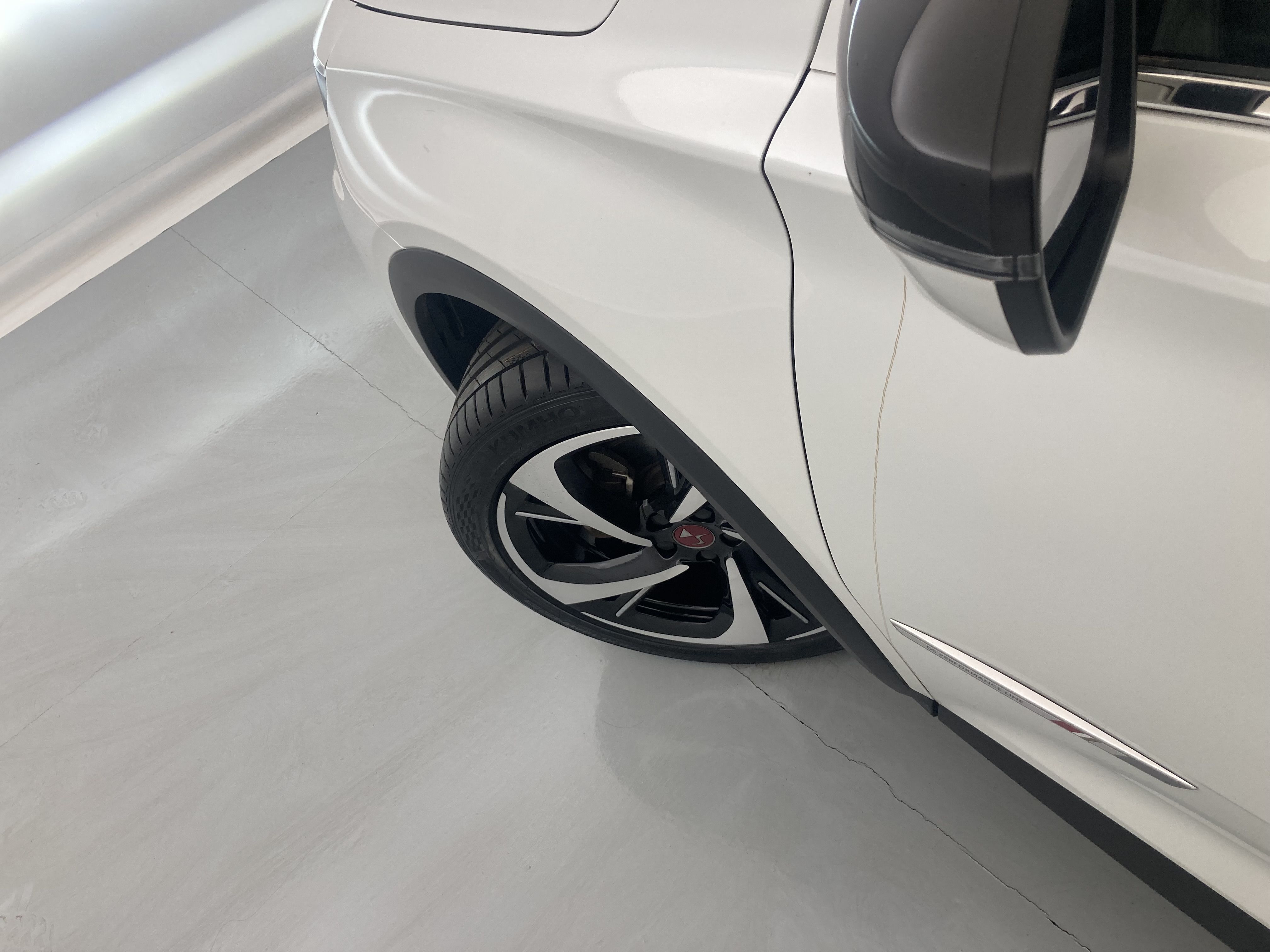 ds ds7 crossback performance line + E-TENSE 300 CA 2022 blanco nacarado 32