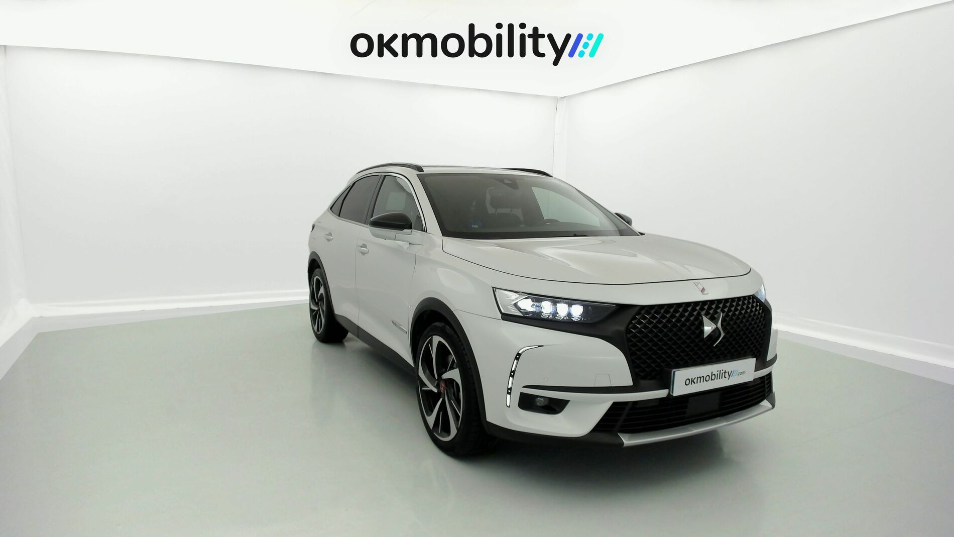 ds ds7 crossback performance line + E-TENSE 300 CA 2022 blanco nacarado 3