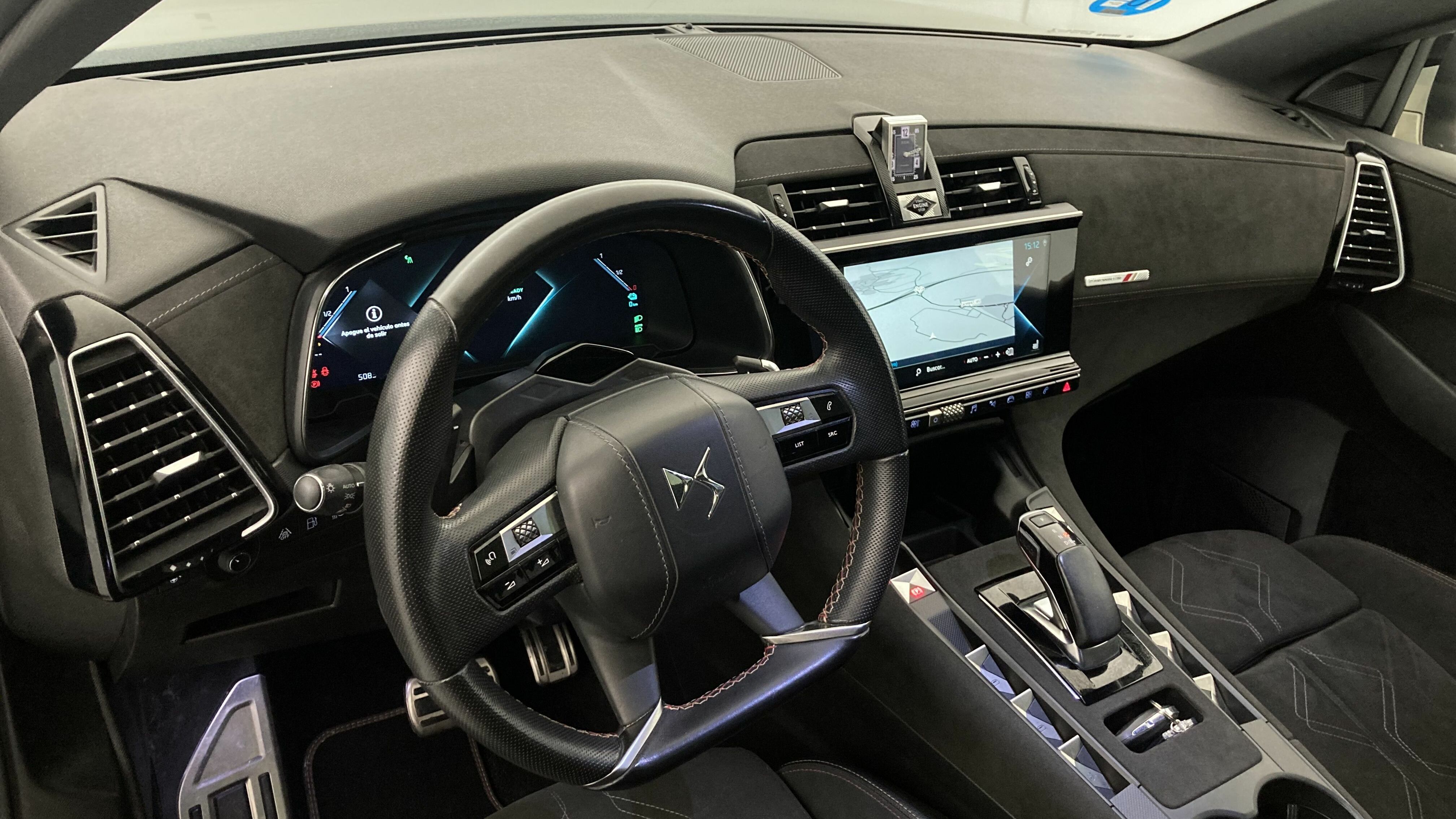 ds ds7 crossback performance line + E-TENSE 300 CA 2022 crystal pearl 14