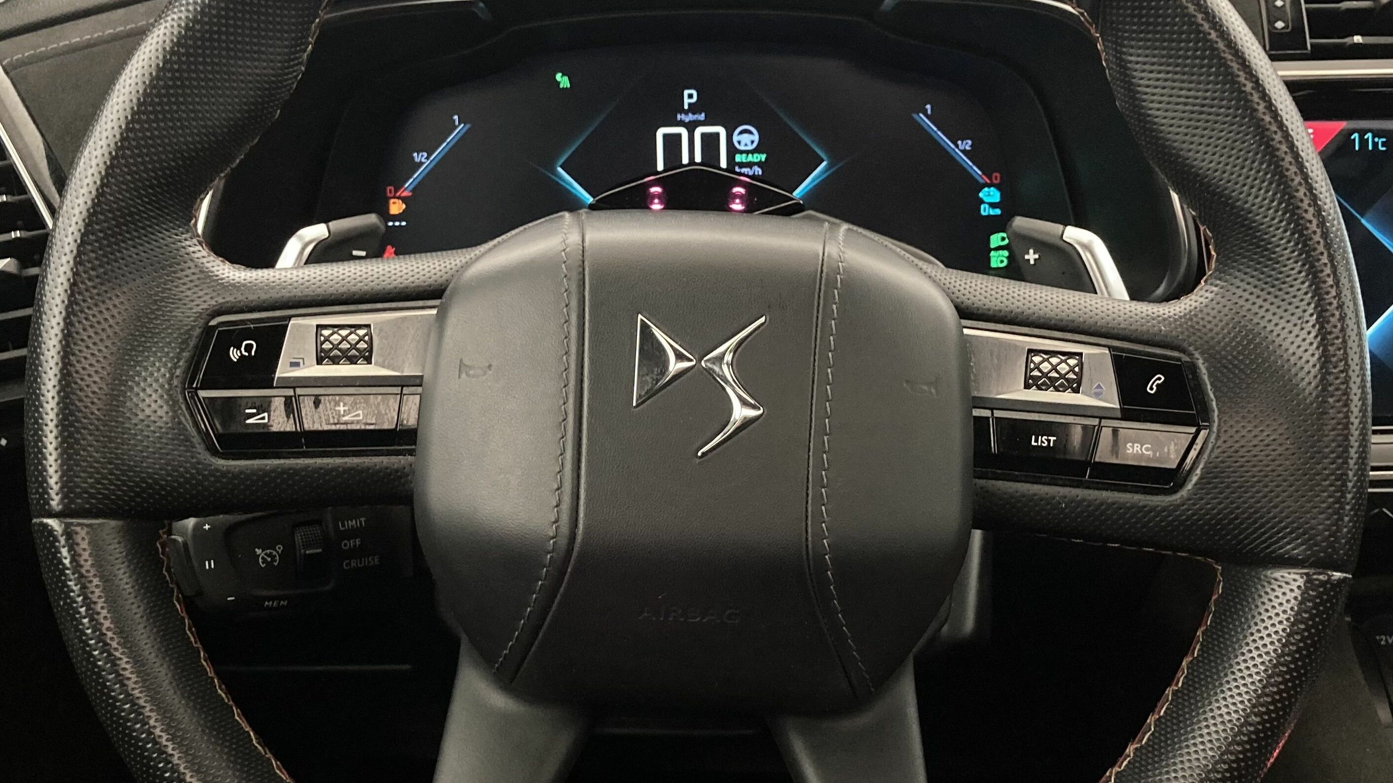 ds ds7 crossback performance line + E-TENSE 300 CA 2022 crystal pearl 16