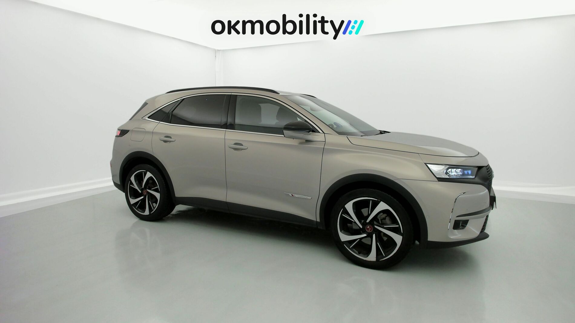 ds ds7 crossback performance line + E-TENSE 300 CA 2022 crystal pearl 2