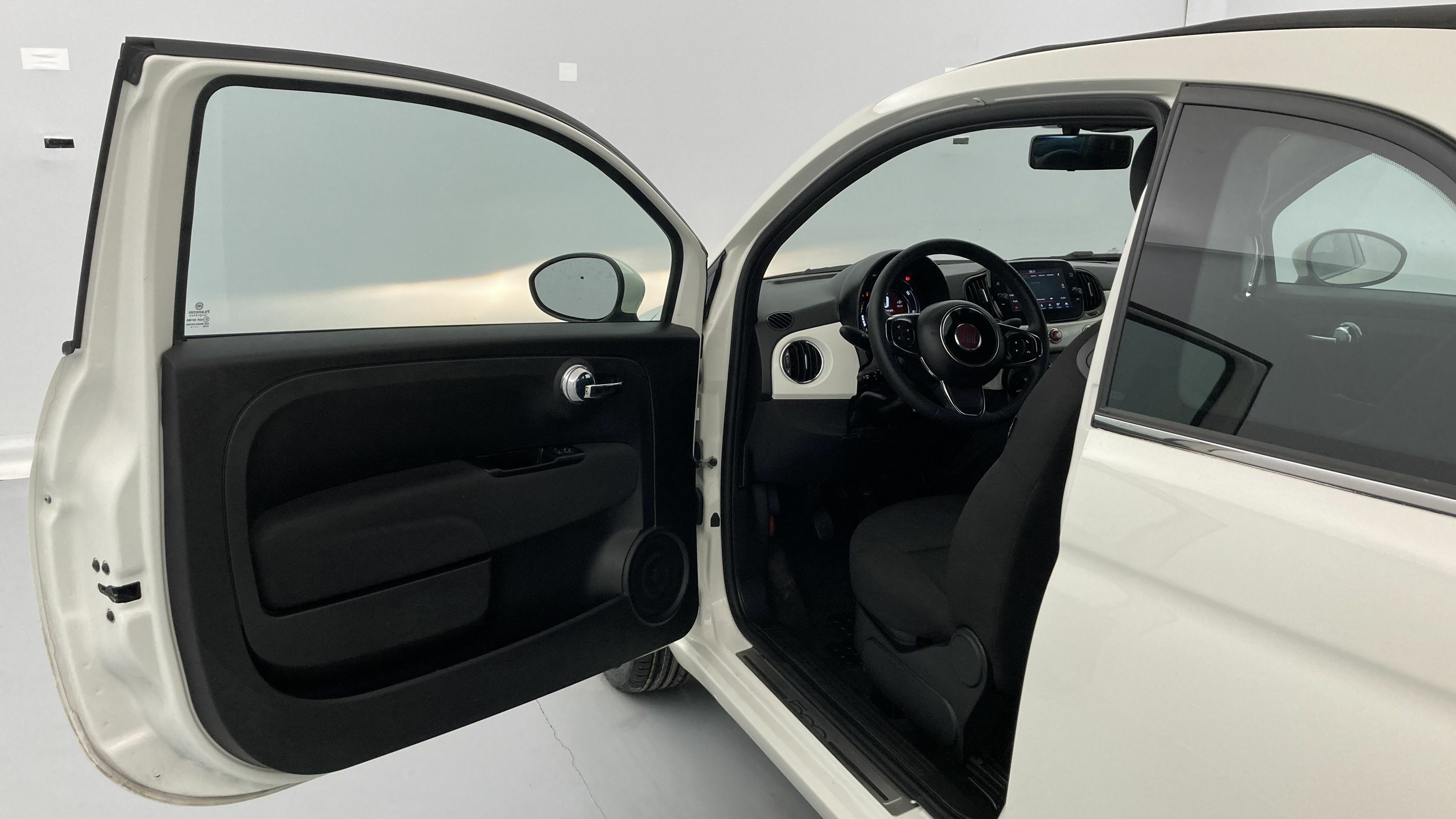fiat 500c dolcevita 1.0 HYBRID 70 MHEV 2024 bianco 12