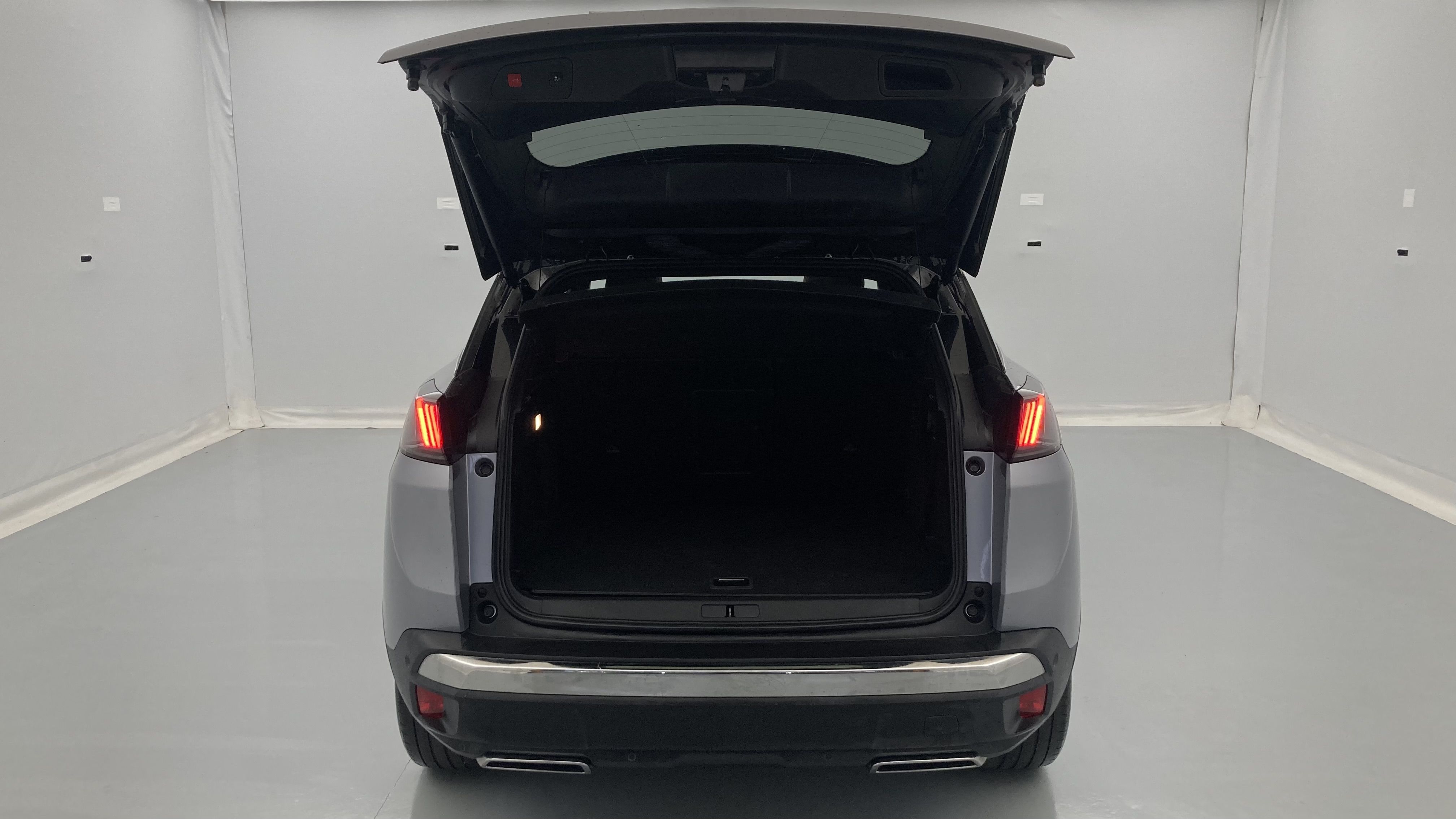 peugeot 3008 gt pack 1.6 HYBRID 300 EAT PHEV 2022 gris artense / negro 22