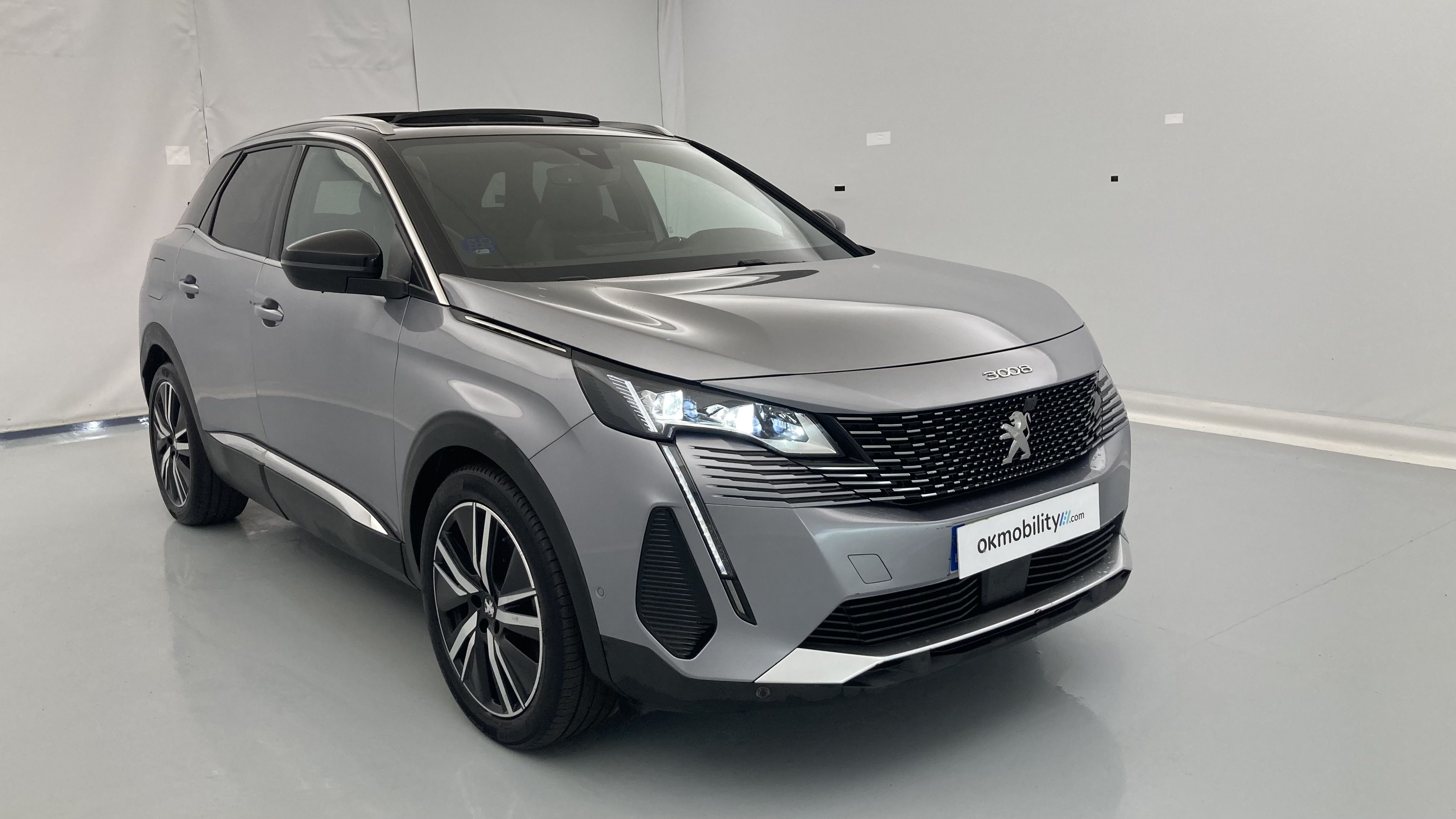 peugeot 3008 gt pack 1.6 HYBRID 300 EAT PHEV 2022 gris artense / negro 24