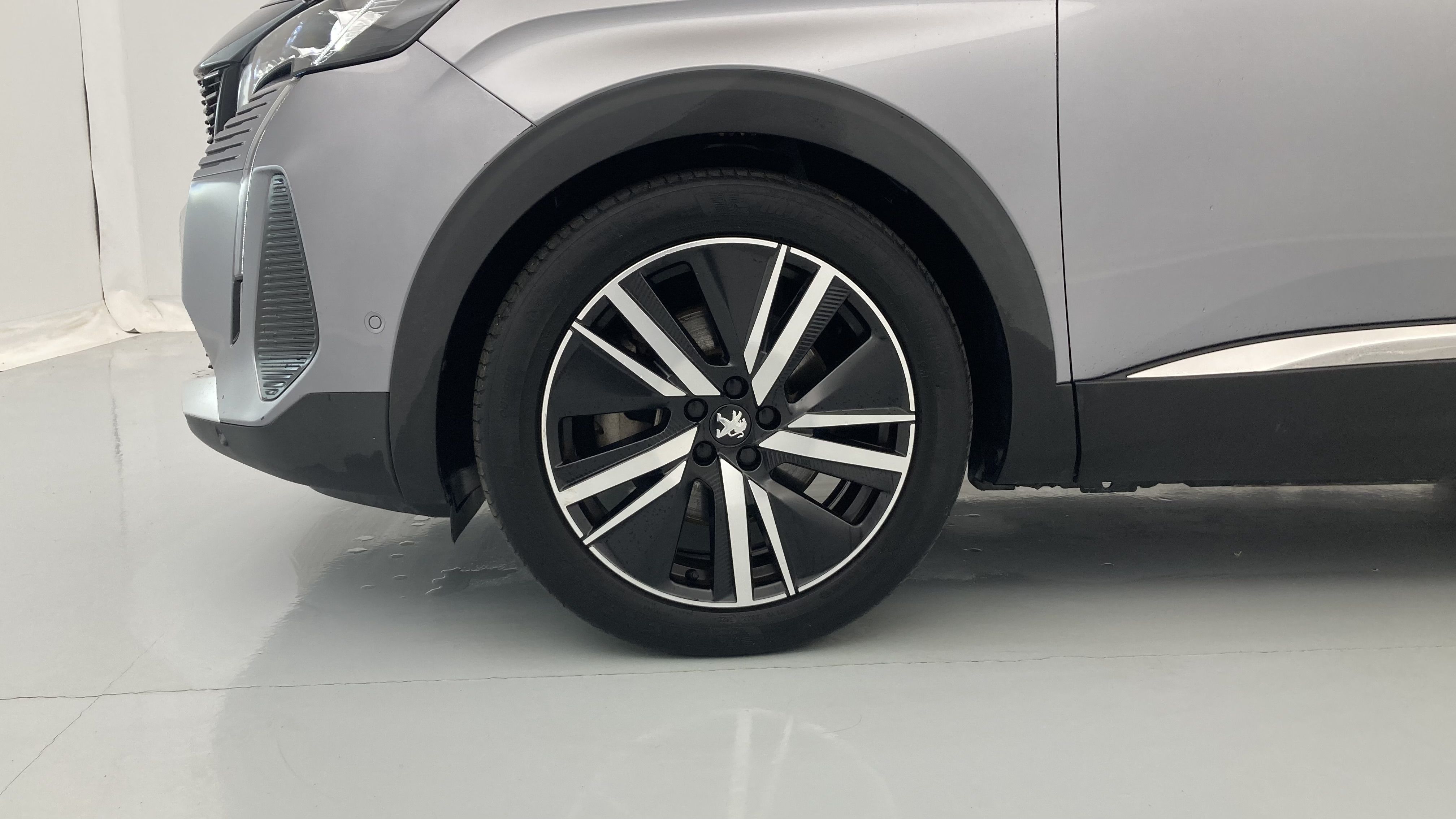 peugeot 3008 gt pack 1.6 HYBRID 300 EAT PHEV 2022 gris artense / negro 37