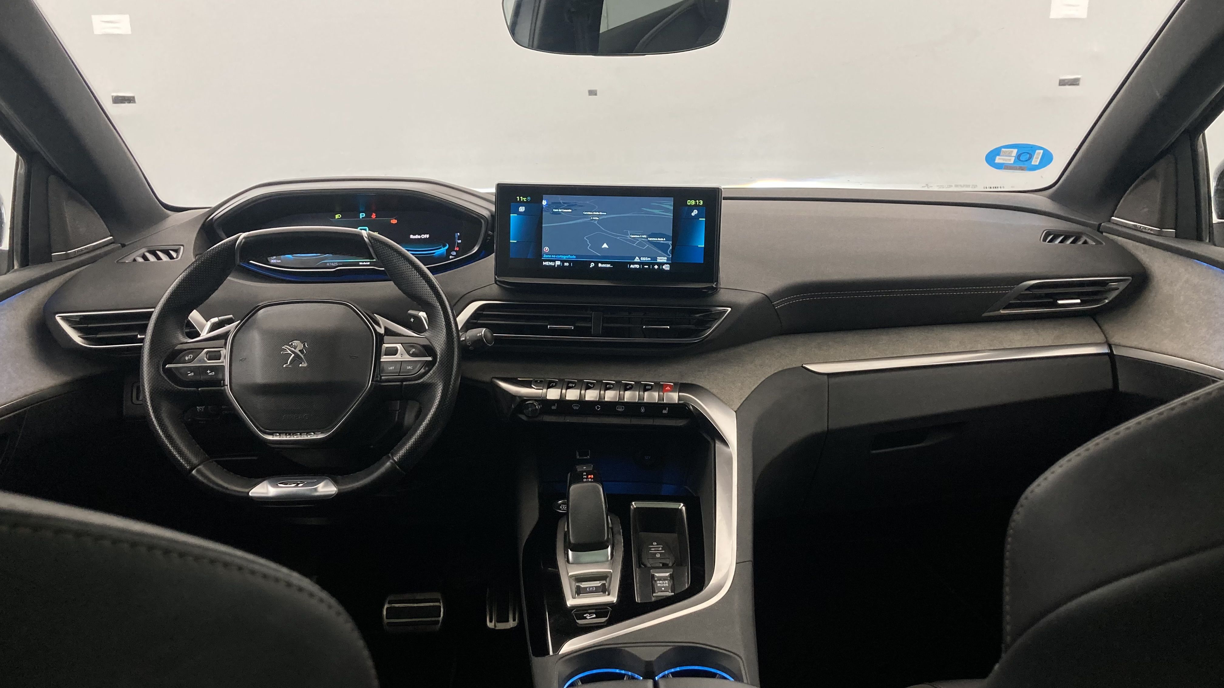 peugeot 3008 gt pack 1.6 HYBRID 300 EAT PHEV 2022 gris artense / negro 38