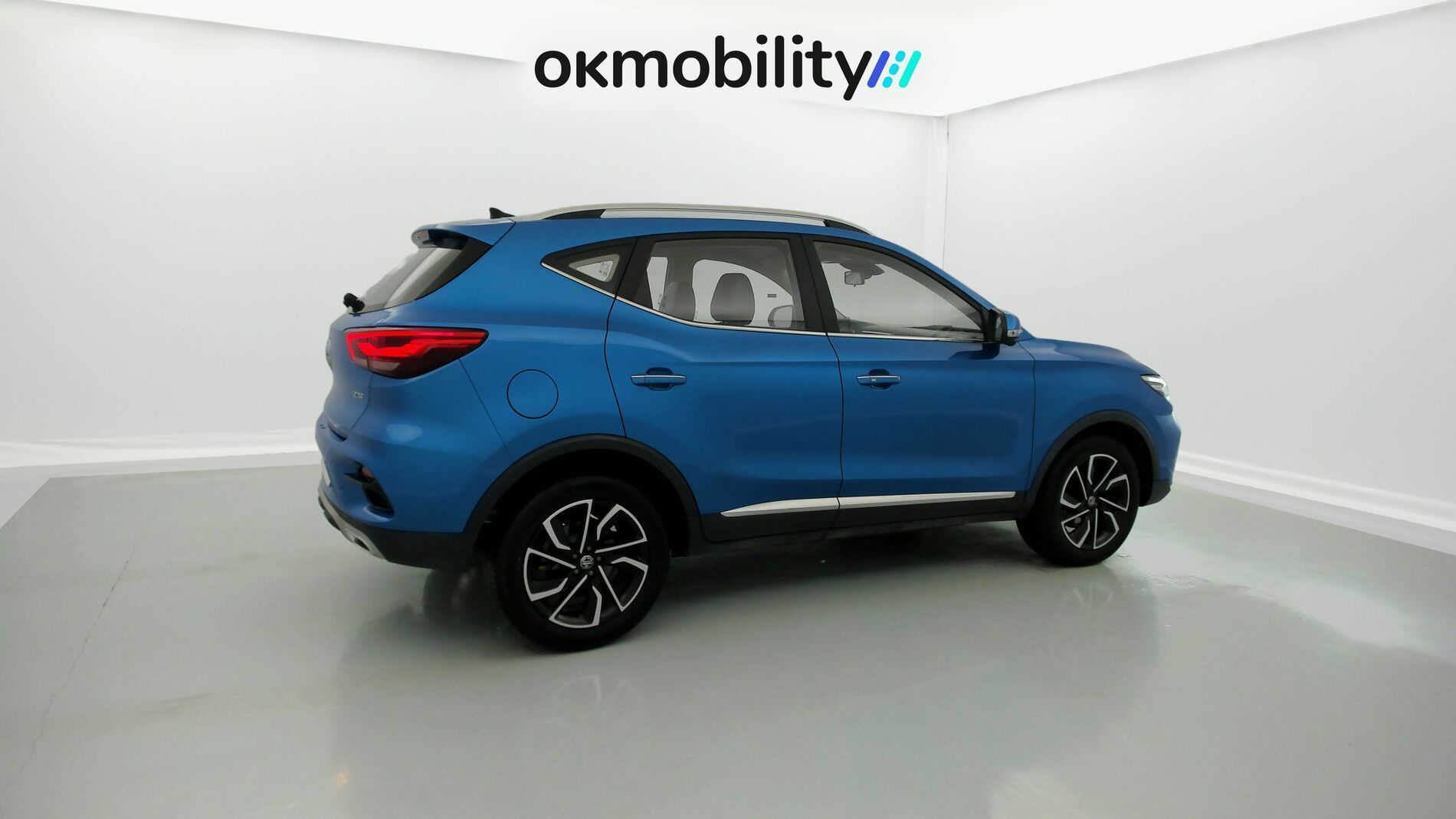 mg zs luxury 1.0 T-GDI 111 CA 2023 como blue 12