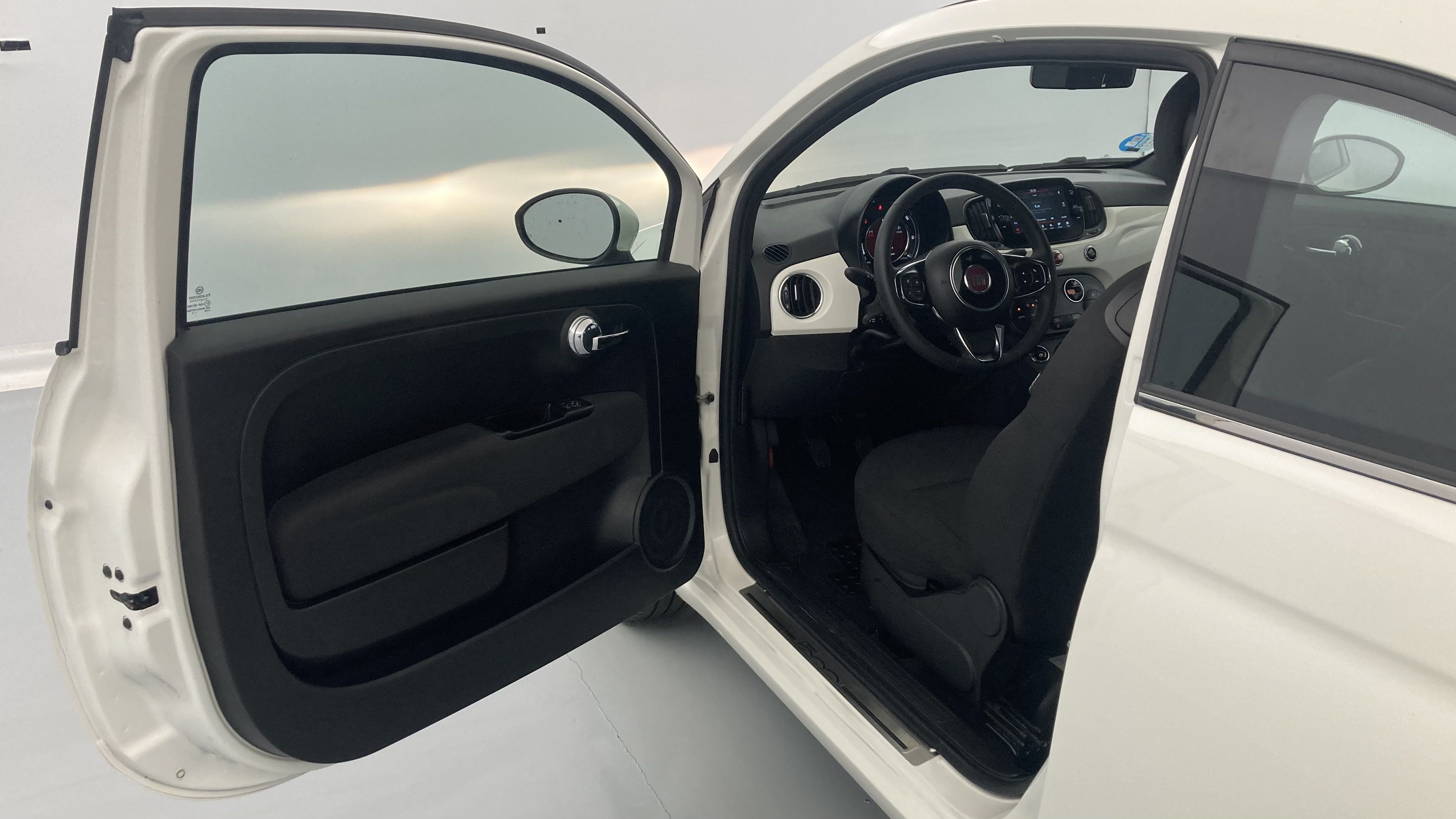 fiat 500c dolcevita 1.0 HYBRID 70 MHEV 2024 bianco 19