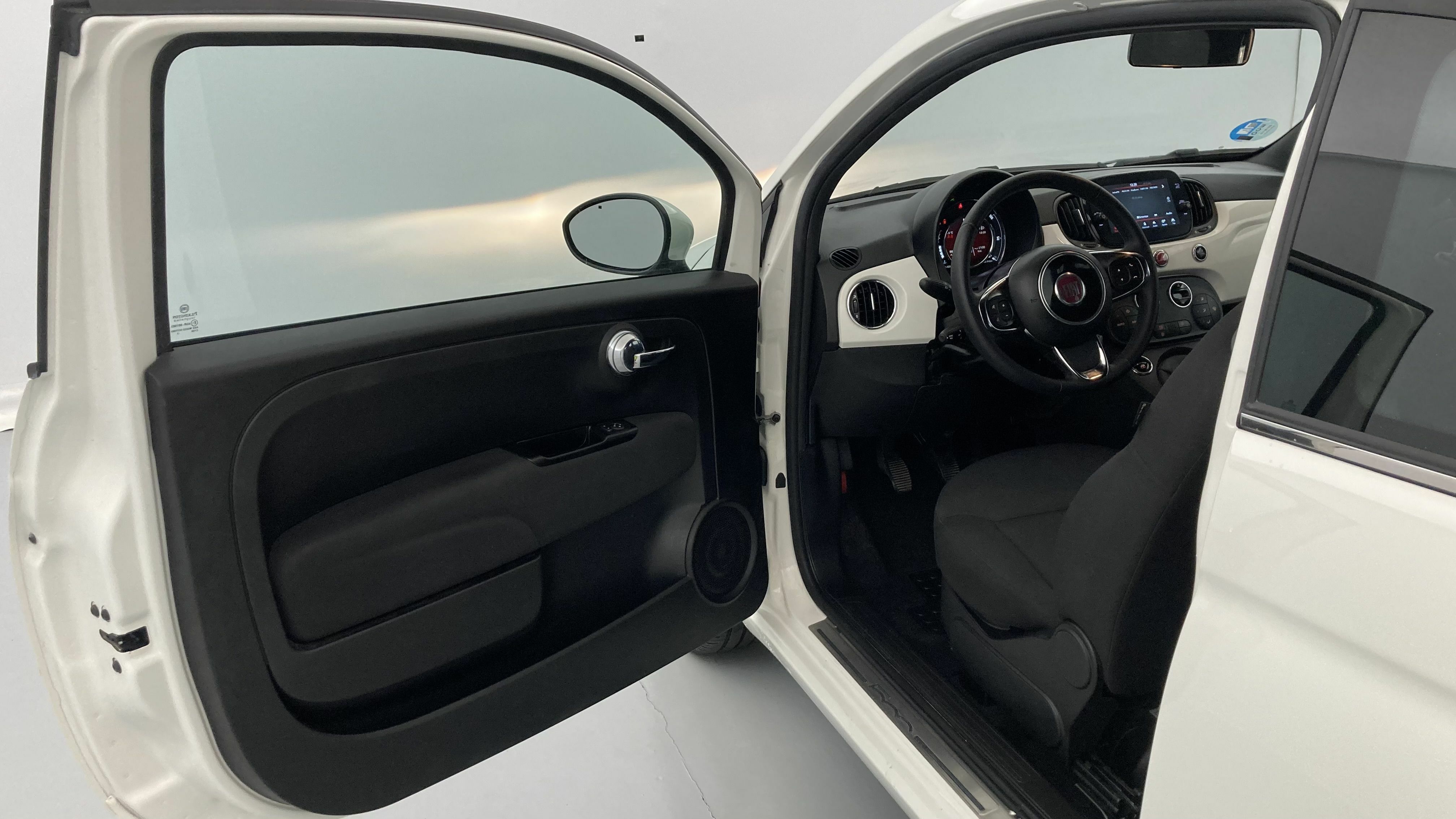 fiat 500c dolcevita 1.0 HYBRID 70 MHEV 2024 bianco 13