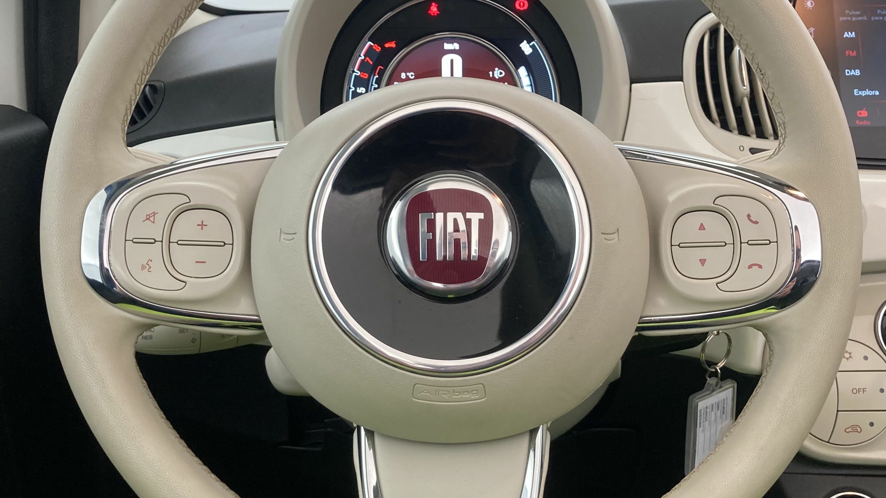 fiat 500c dolcevita 1.0 HYBRID 70 MHEV 2024 bianco 16