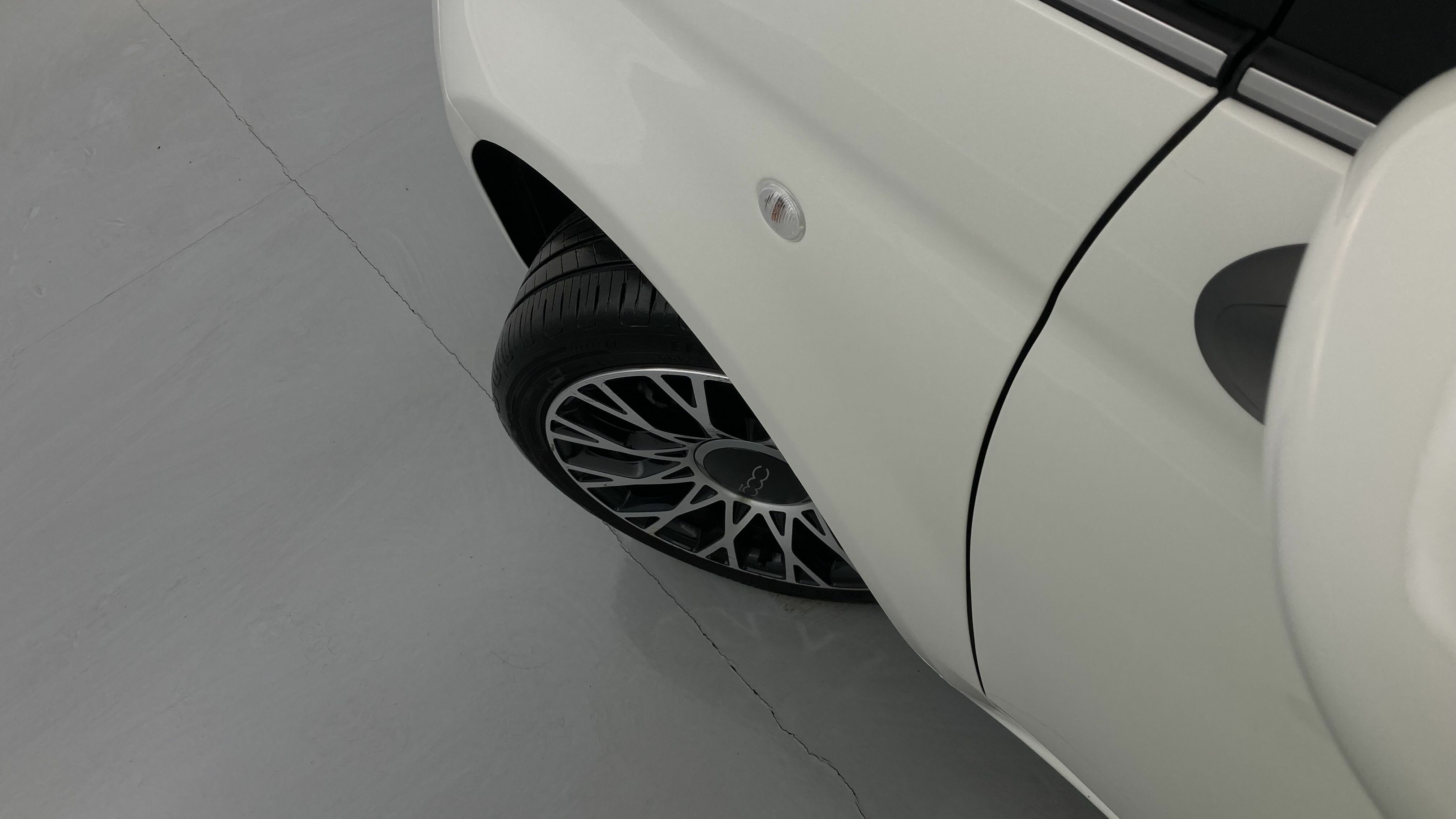 fiat 500c dolcevita 1.0 HYBRID 70 MHEV 2024 bianco 27