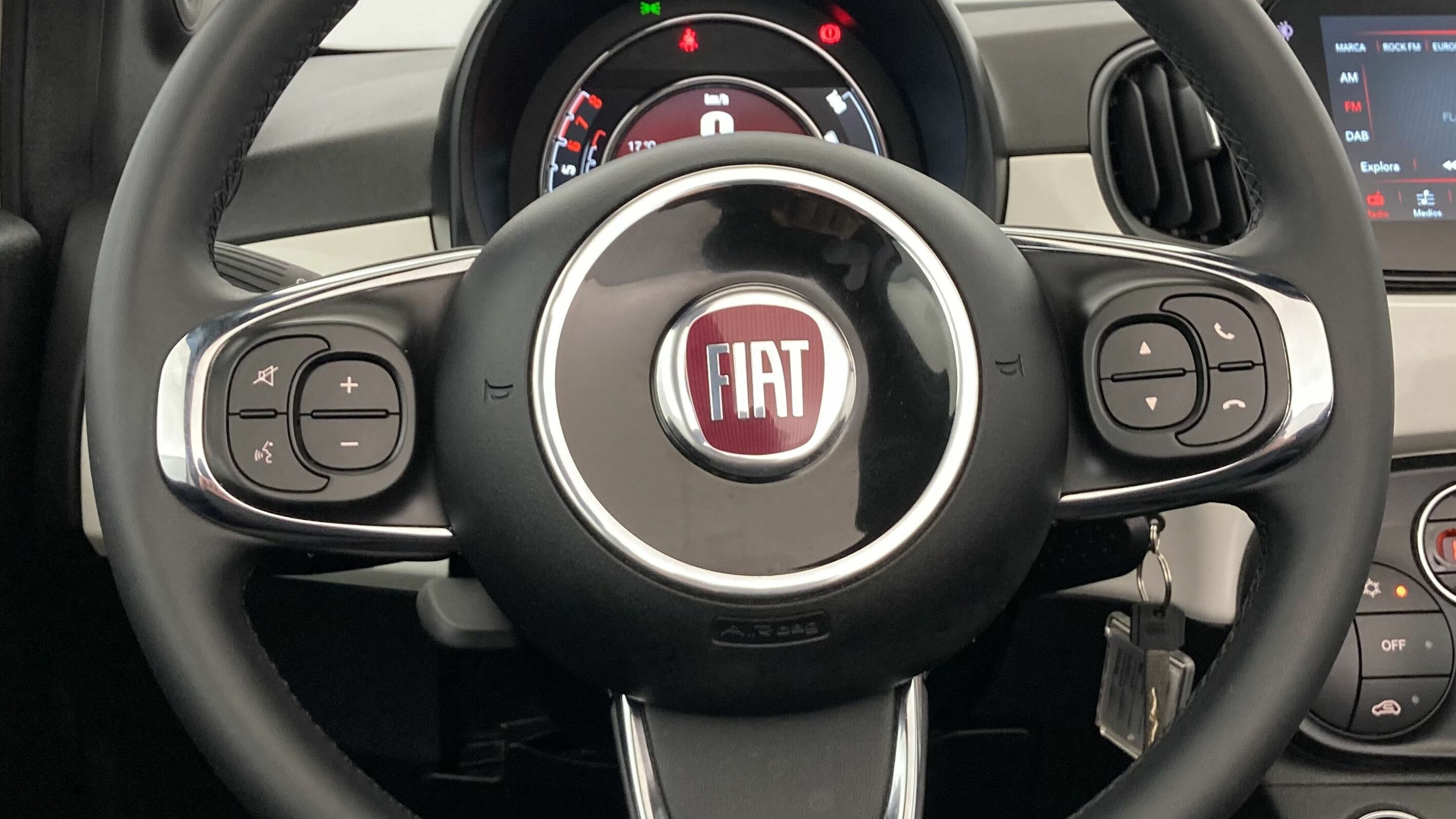 fiat 500c dolcevita 1.0 HYBRID 70 MHEV 2024 bianco 18