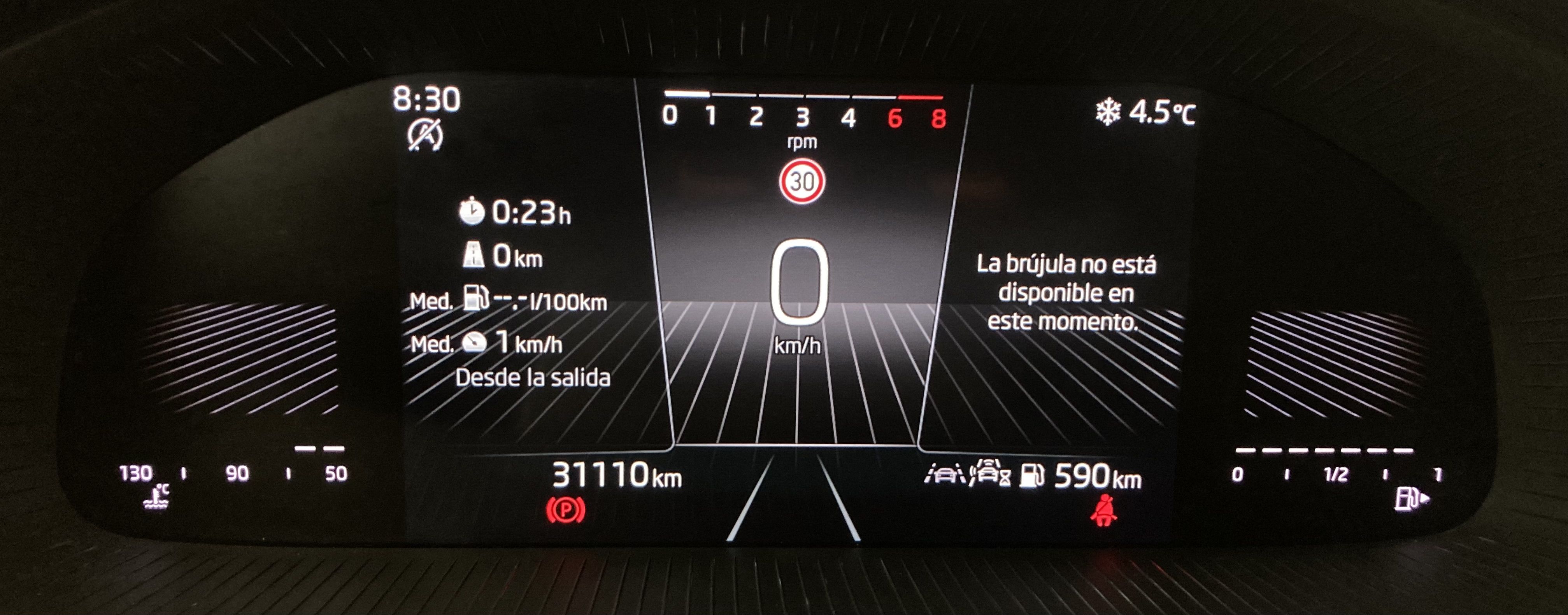 skoda kamiq selection 1.0 TSI 95 2024 rojo velvet 13