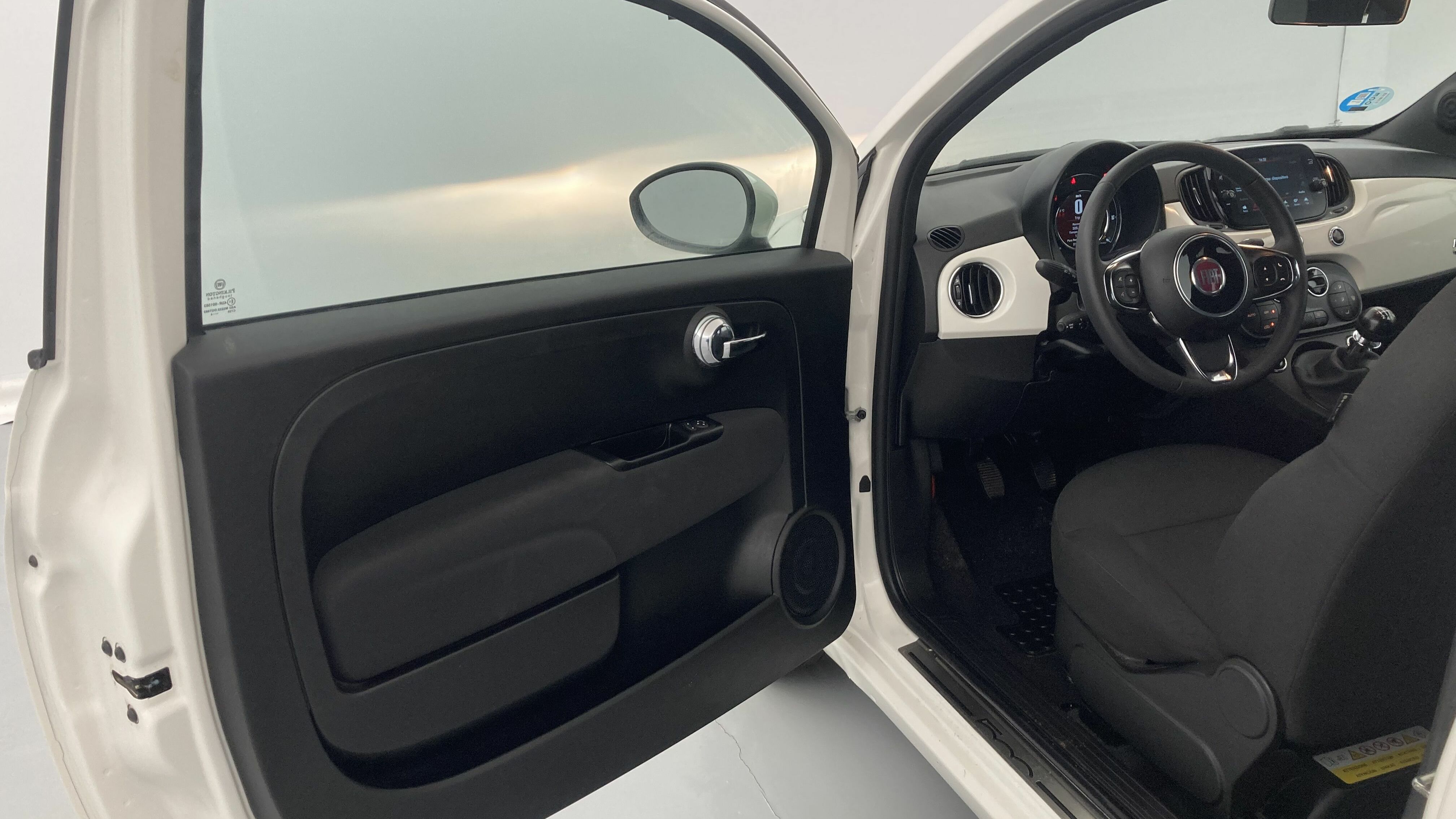 fiat 500c dolcevita 1.0 HYBRID 70 MHEV 2024 bianco 12