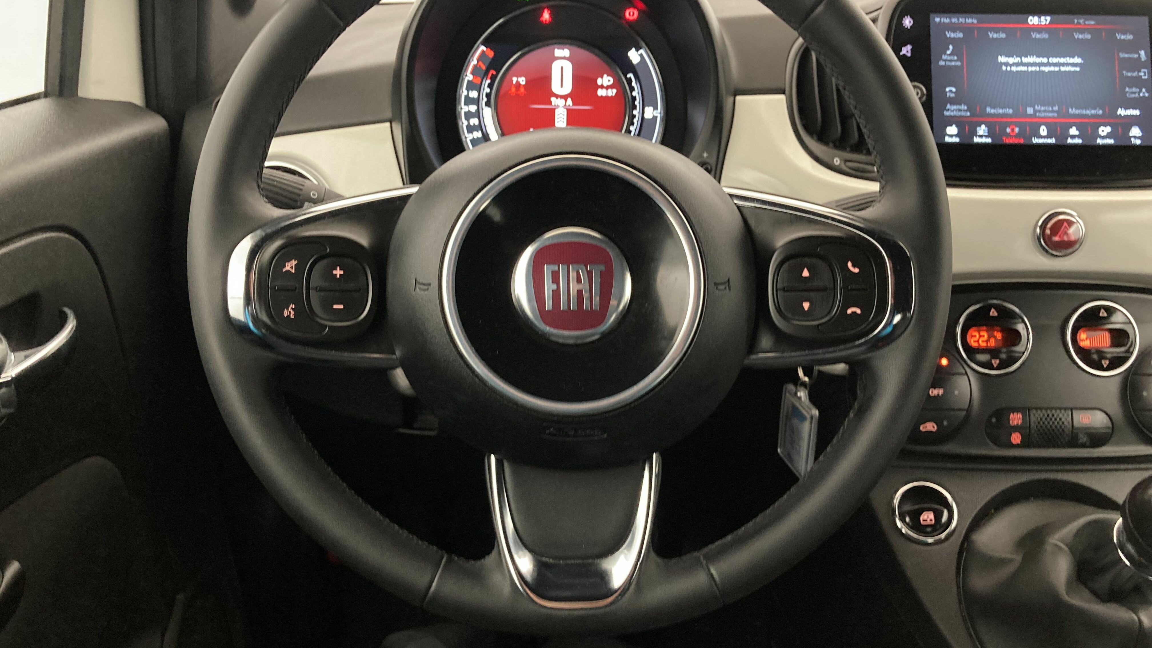 fiat 500c dolcevita 1.0 HYBRID 70 MHEV 2024 bianco 16