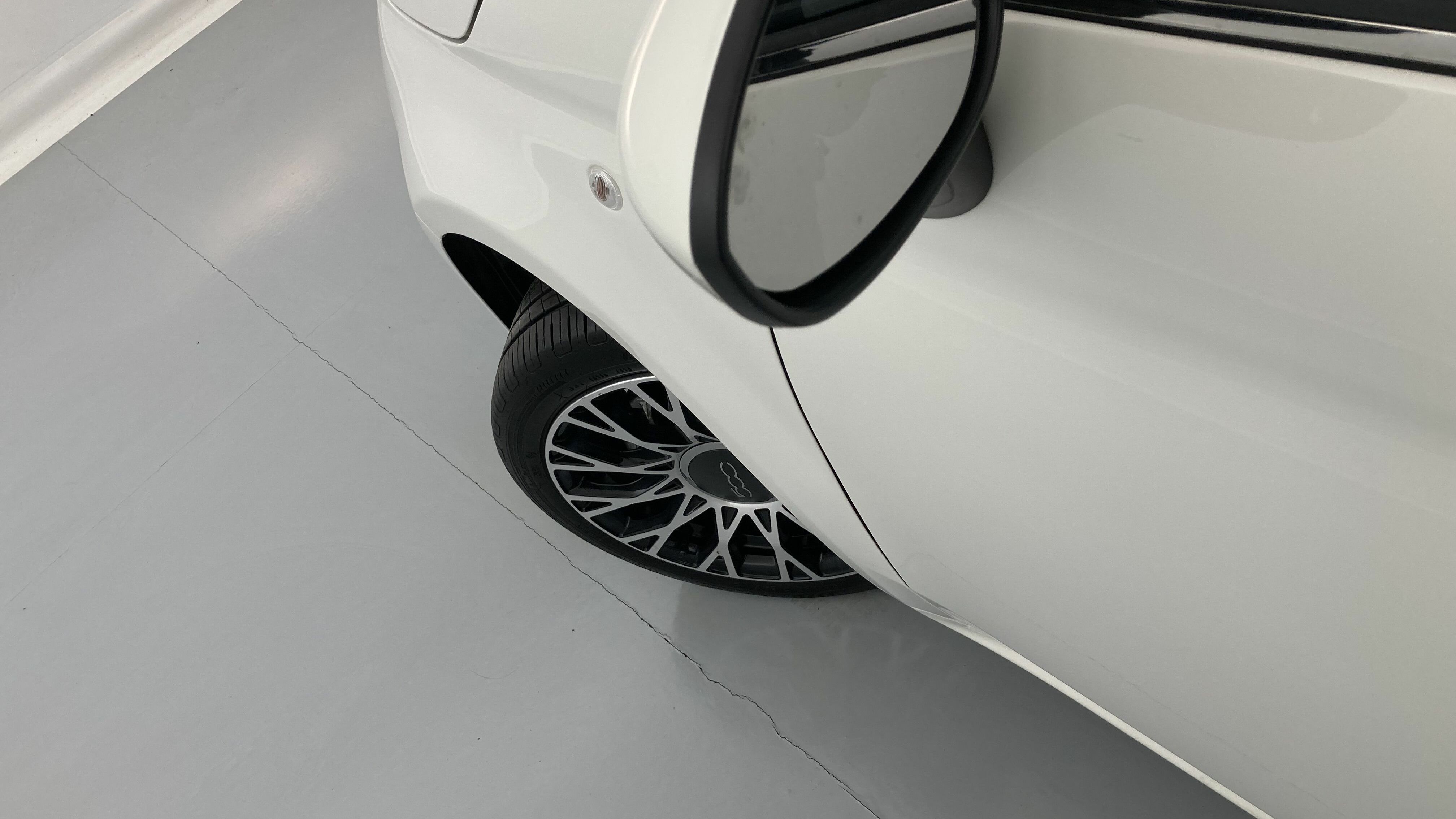 fiat 500c dolcevita 1.0 HYBRID 70 MHEV 2024 bianco 27