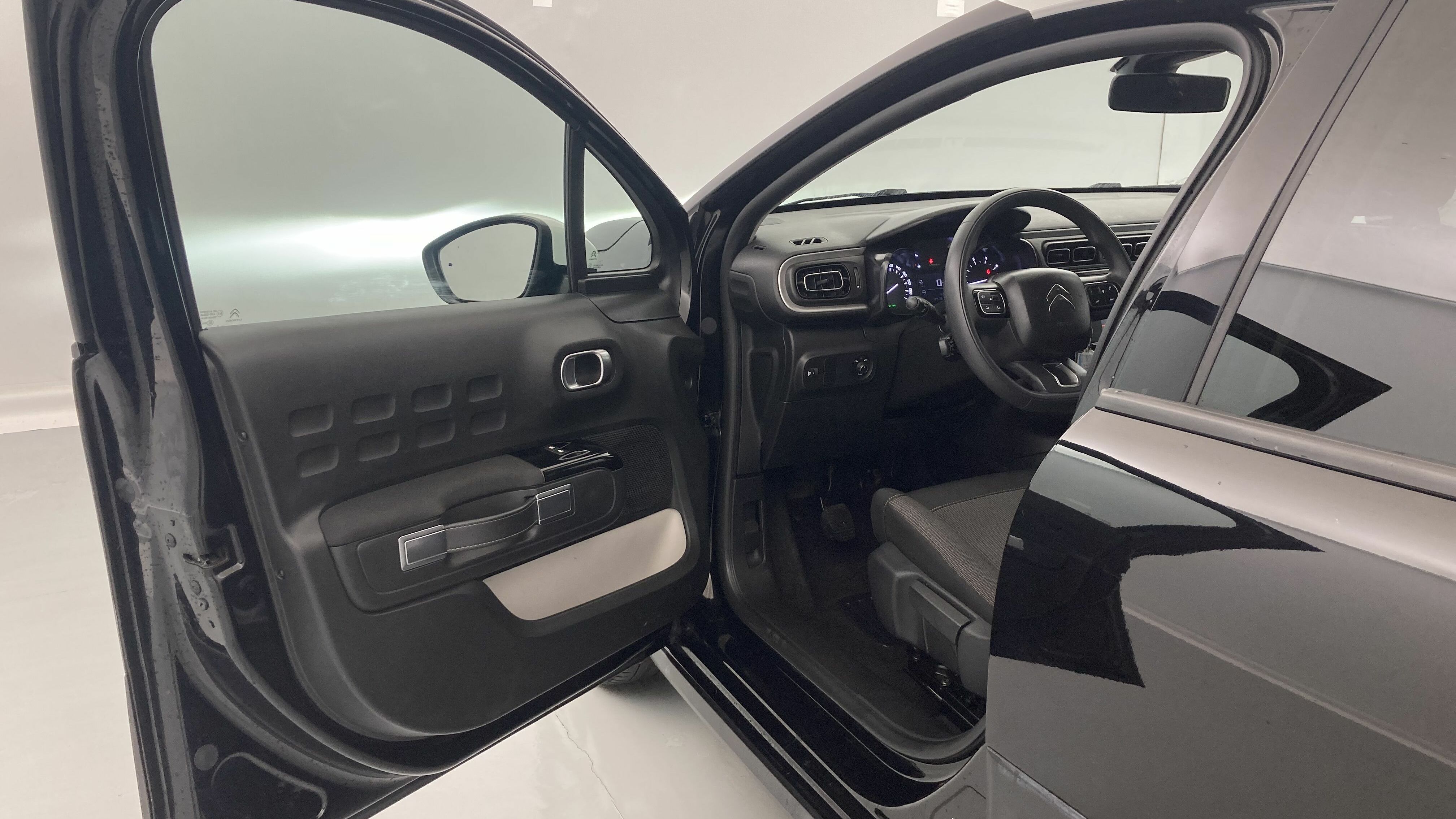 citroen c3 origin max 1.2 PURETECH 83 2024 negro perla 12