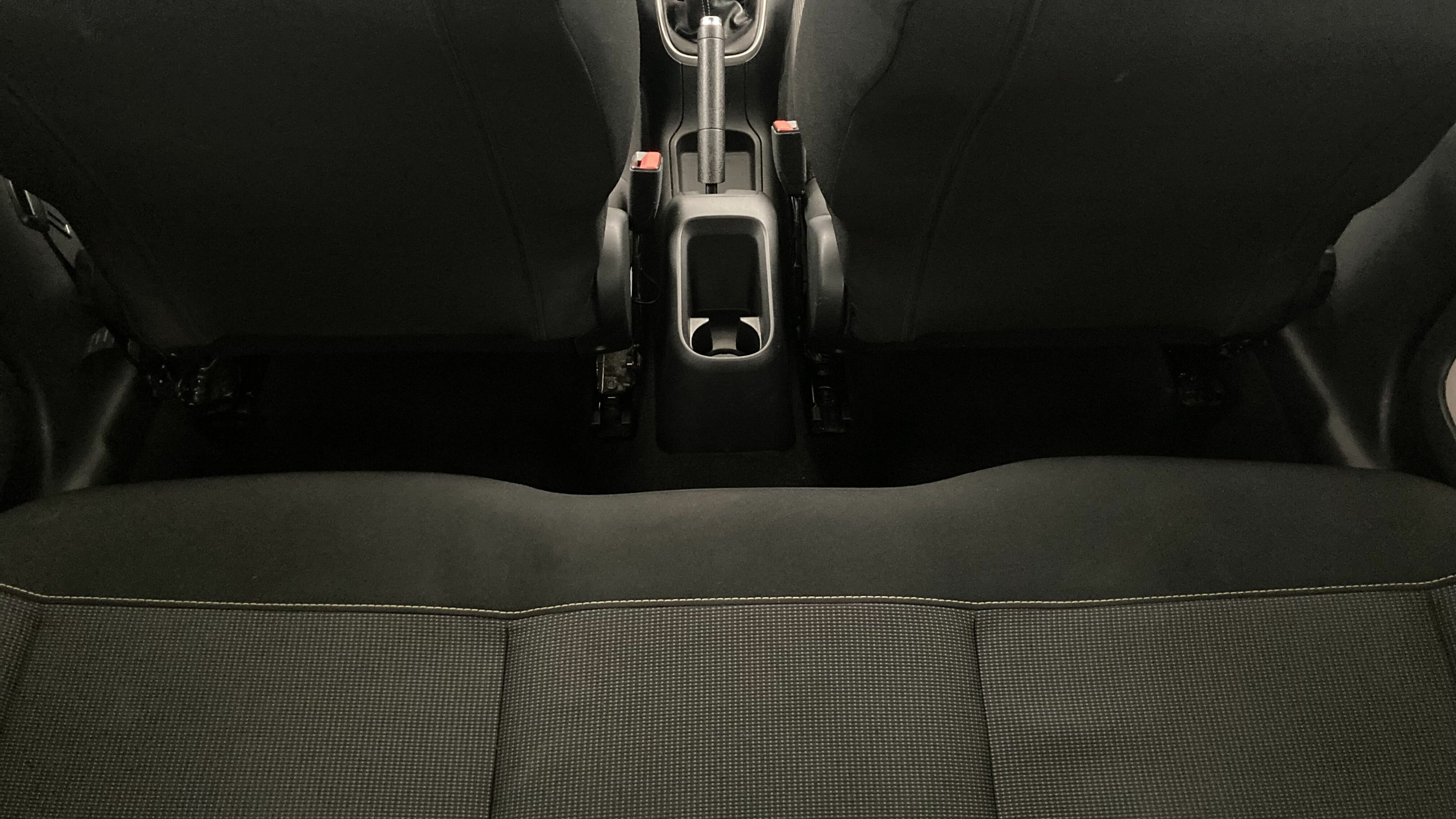 citroen c3 origin max 1.2 PURETECH 83 2024 negro perla 21