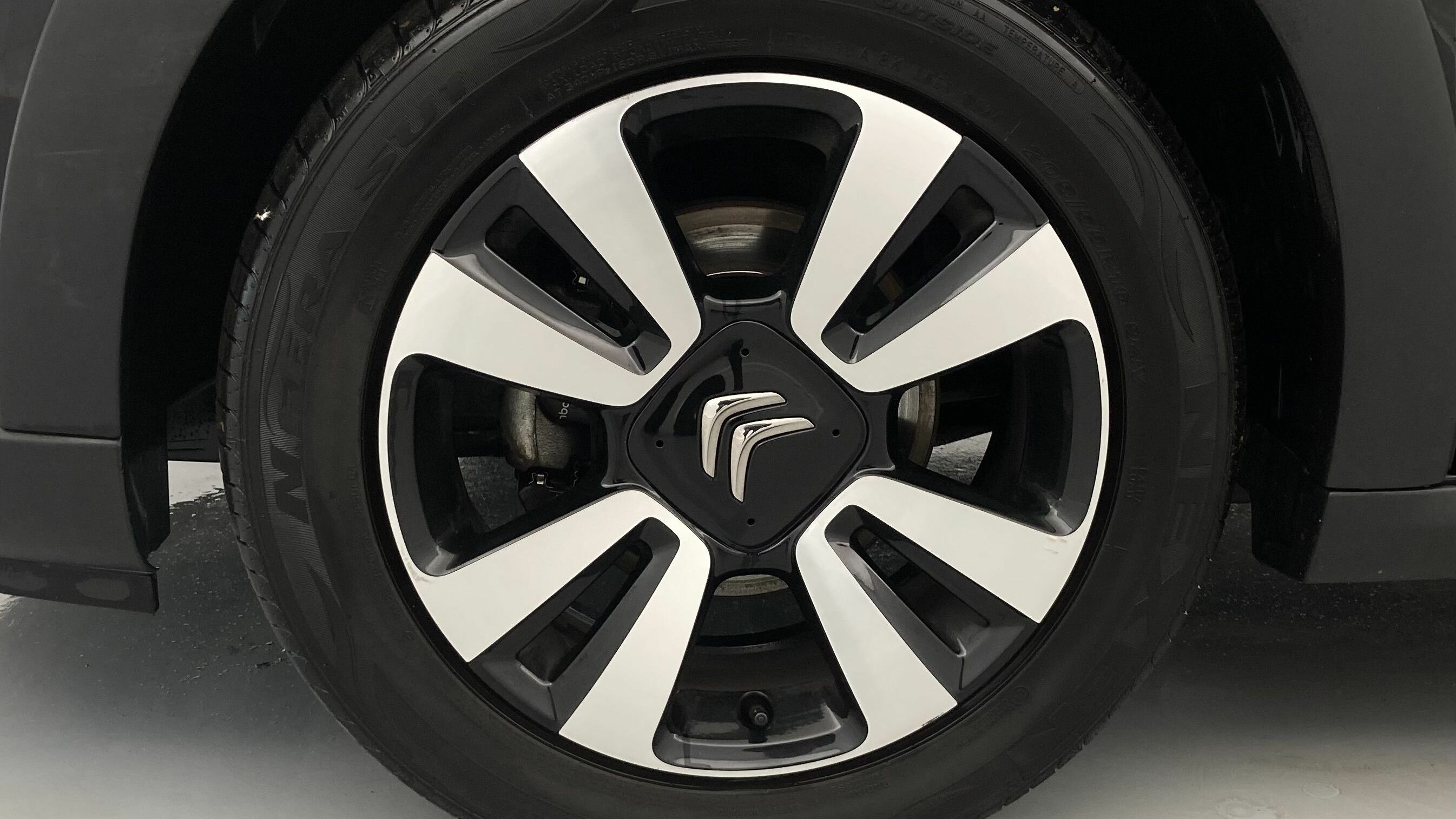 citroen c3 origin max 1.2 PURETECH 83 2024 negro perla 26