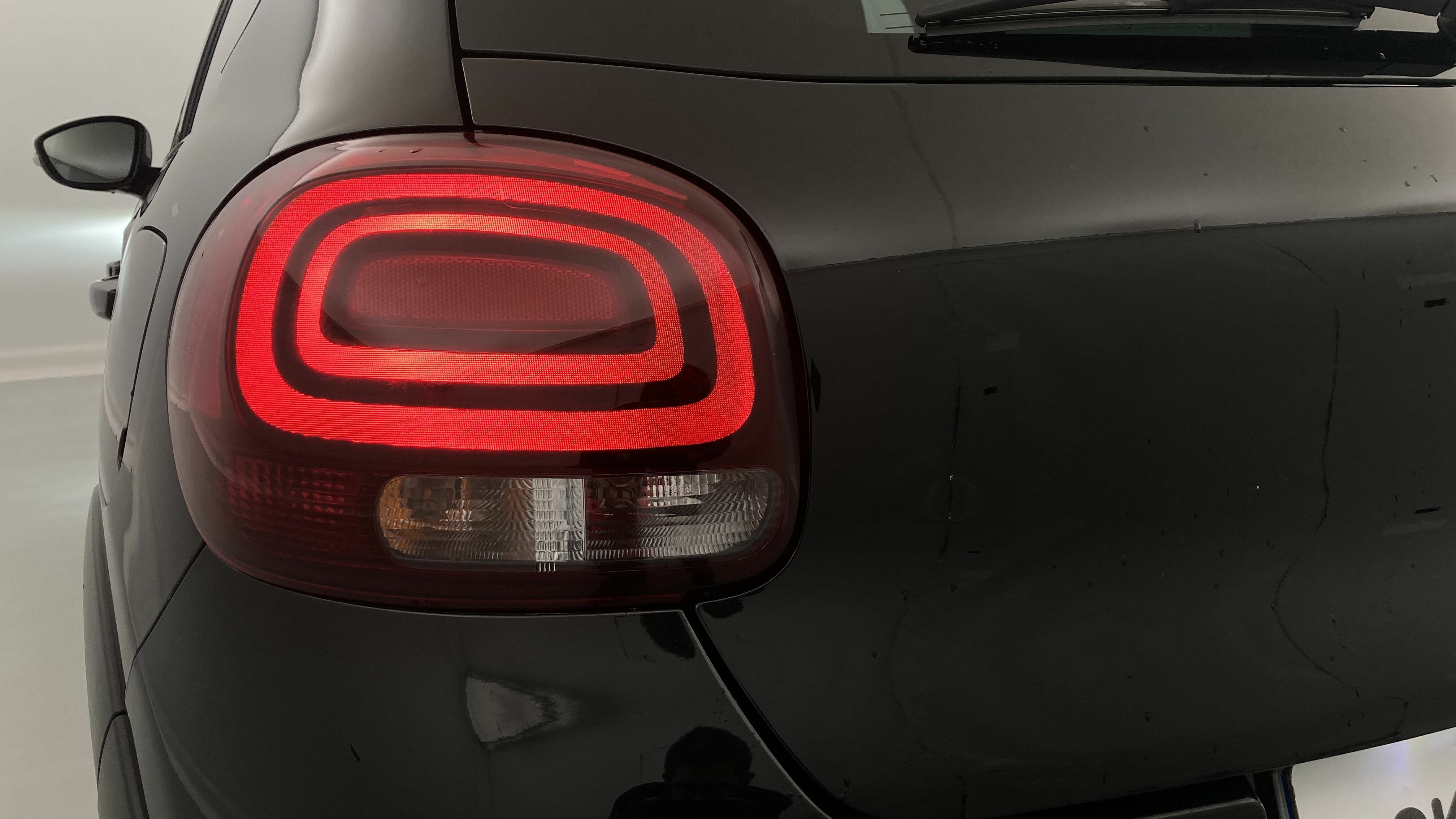 citroen c3 origin max 1.2 PURETECH 83 2024 negro perla 29