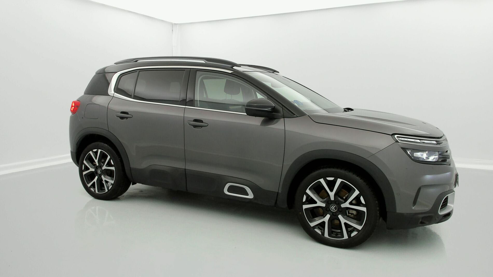 citroen c5 aircross shine 1.6 PURETECH HYBRID 225 E-EAT 2021 gris acier / techo negro 2