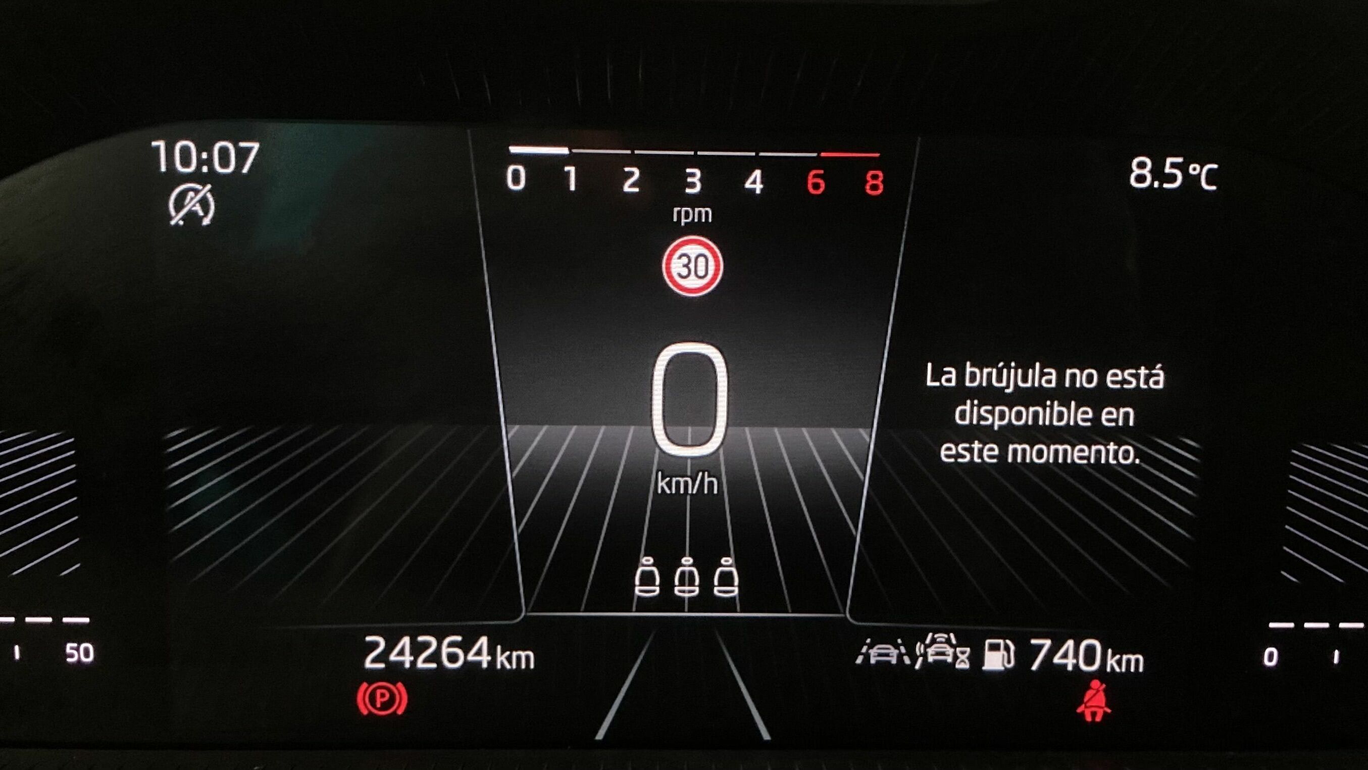 skoda kamiq selection 1.0 TSI 95 2024 blanco candy 19