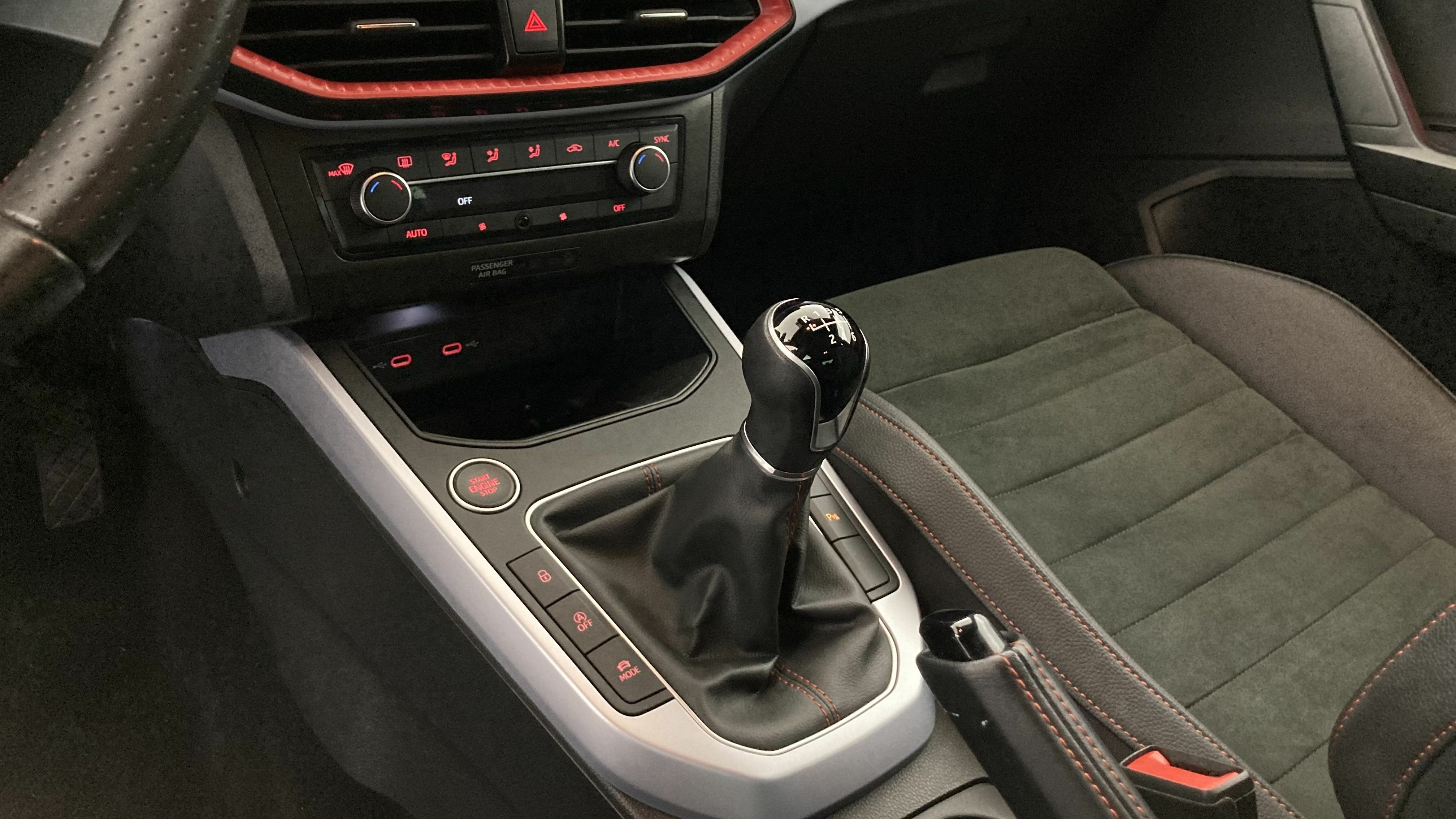 seat arona fr xl rx 1.0 TSI 115 2024 negro midnight 20