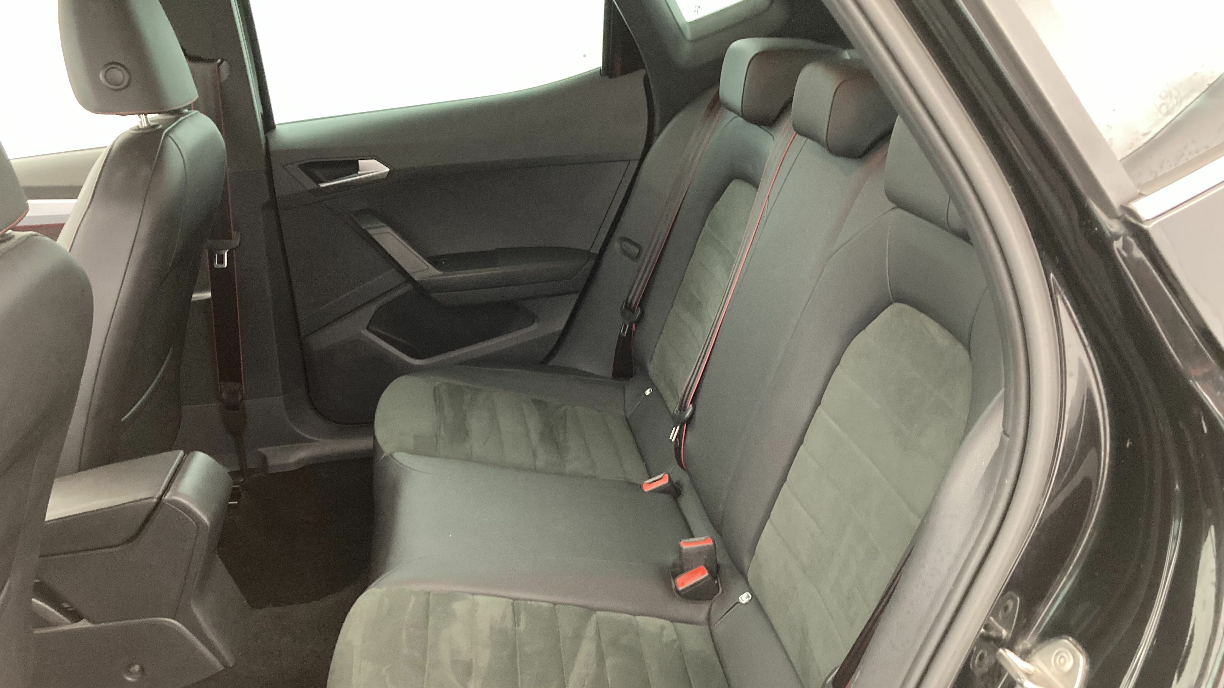 seat arona fr xl rx 1.0 TSI 115 2024 negro midnight 21