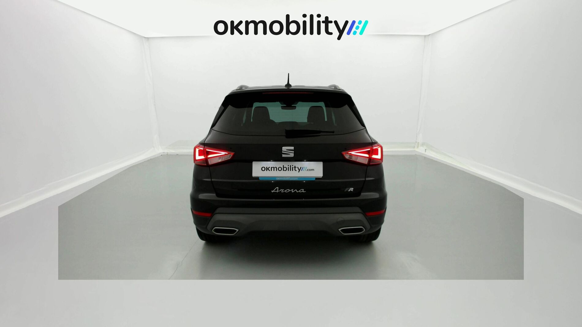seat arona fr xl rx 1.0 TSI 115 2024 negro midnight 10