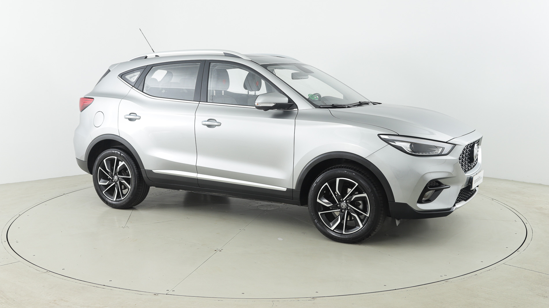 mg zs luxury 1.0 T-GDI 111 2023 silver 2