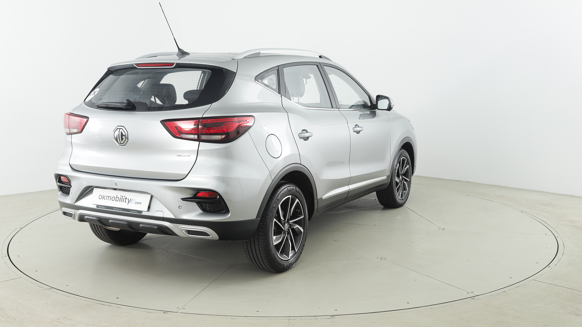 mg zs luxury 1.0 T-GDI 111 2023 silver 12