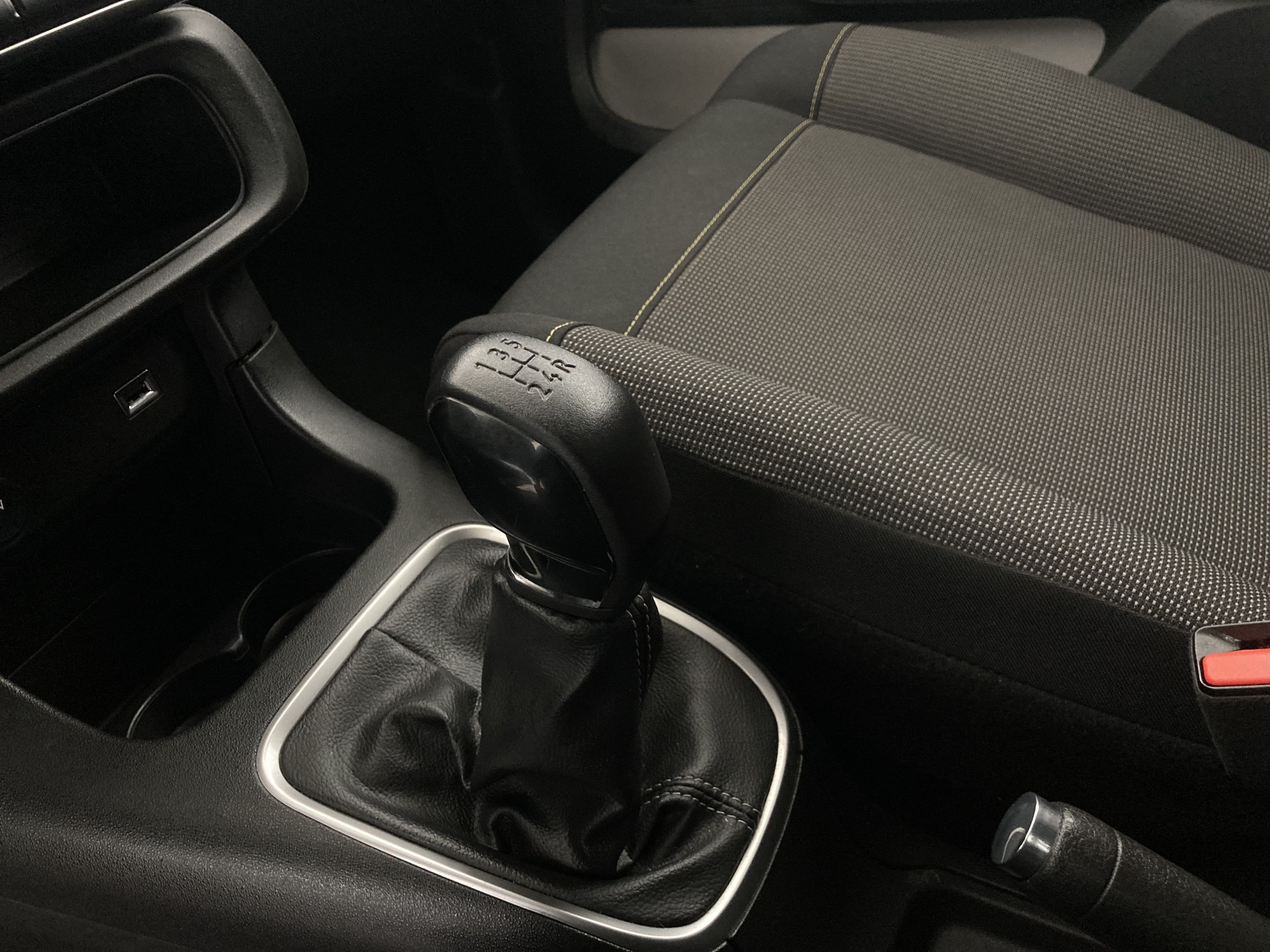 citroen c3 origin max 1.2 PURETECH 83 2024 gris platino 13