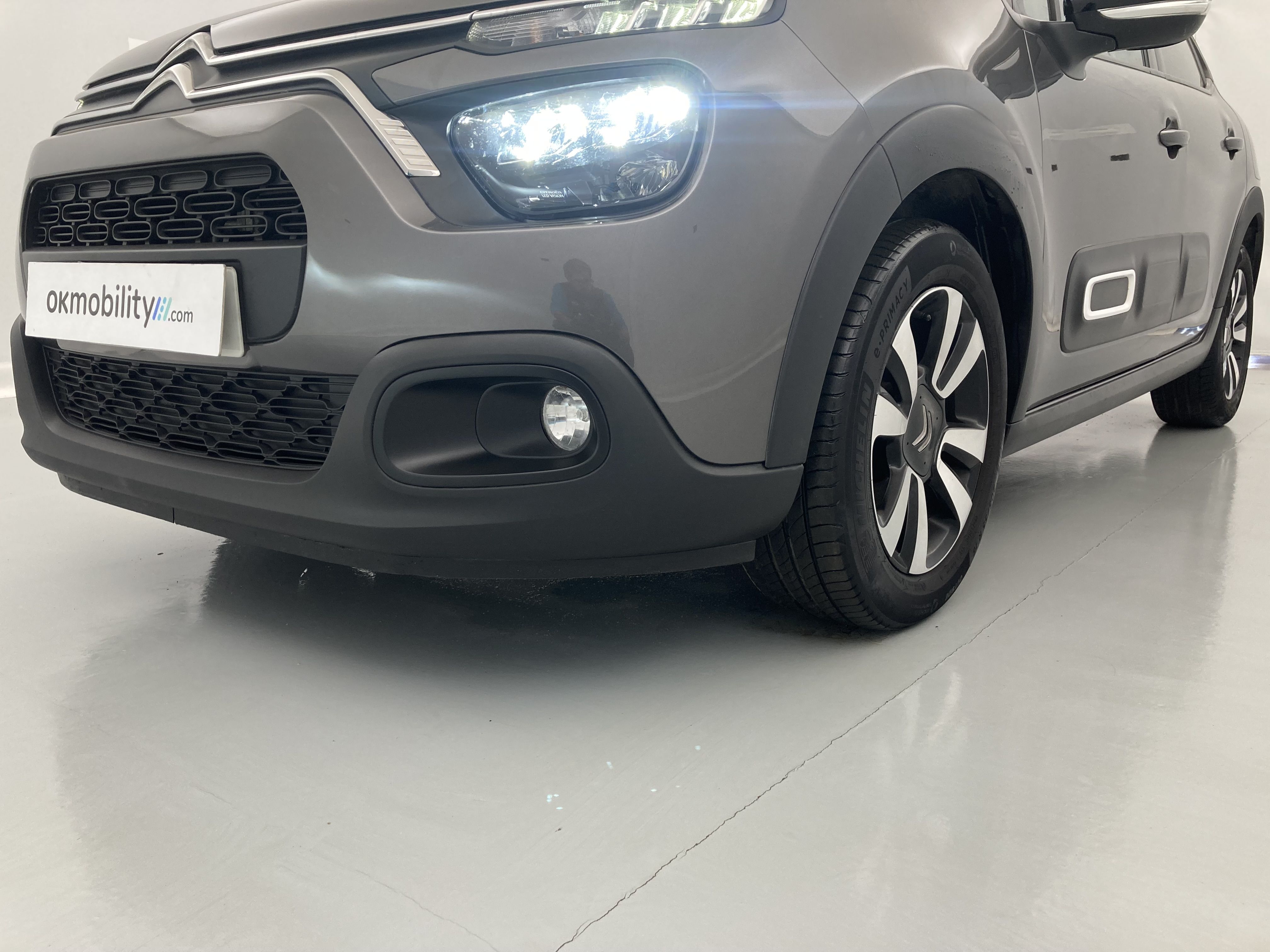 citroen c3 origin max 1.2 PURETECH 83 2024 gris platino 27