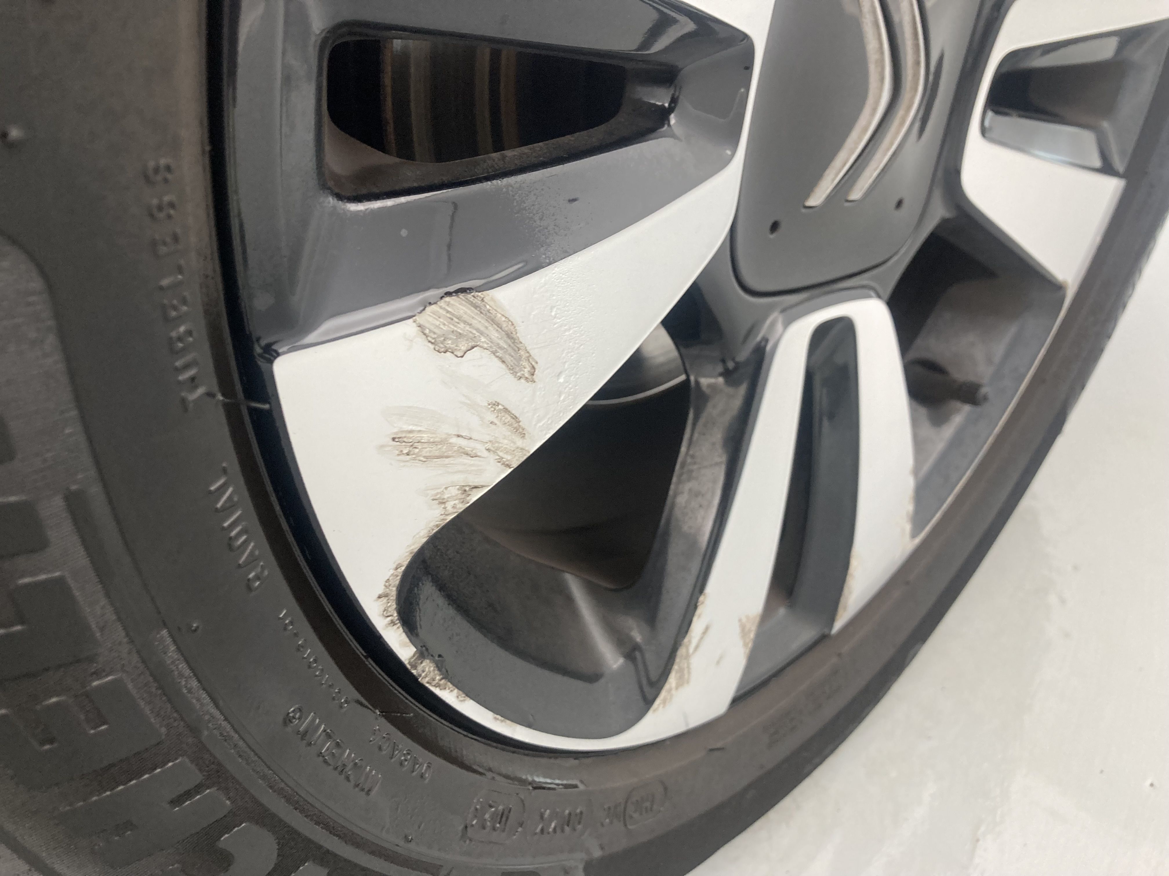 citroen c3 origin max 1.2 PURETECH 83 2024 gris acero 26