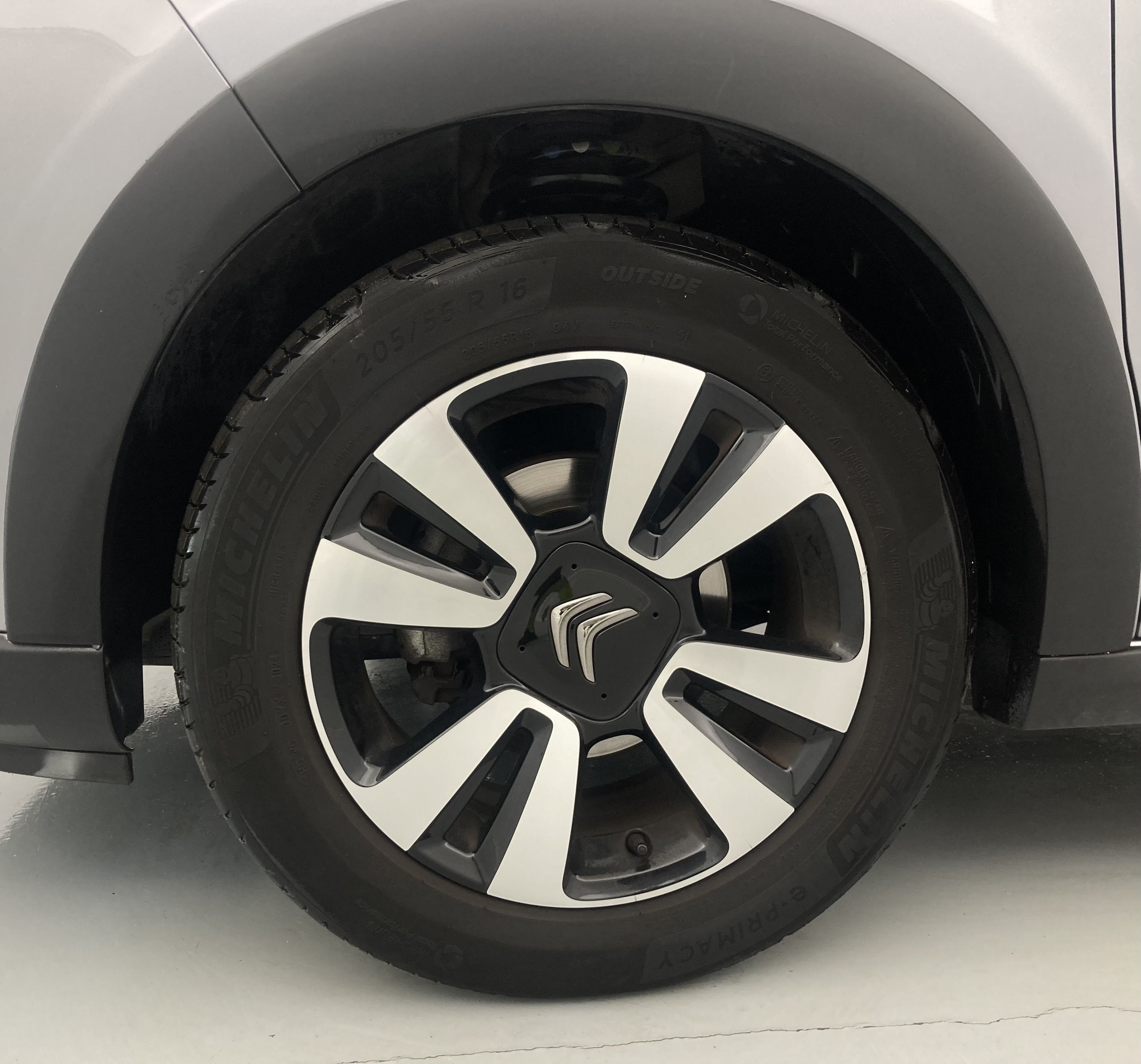 citroen c3 origin max 1.2 PURETECH 83 2024 gris acero 29