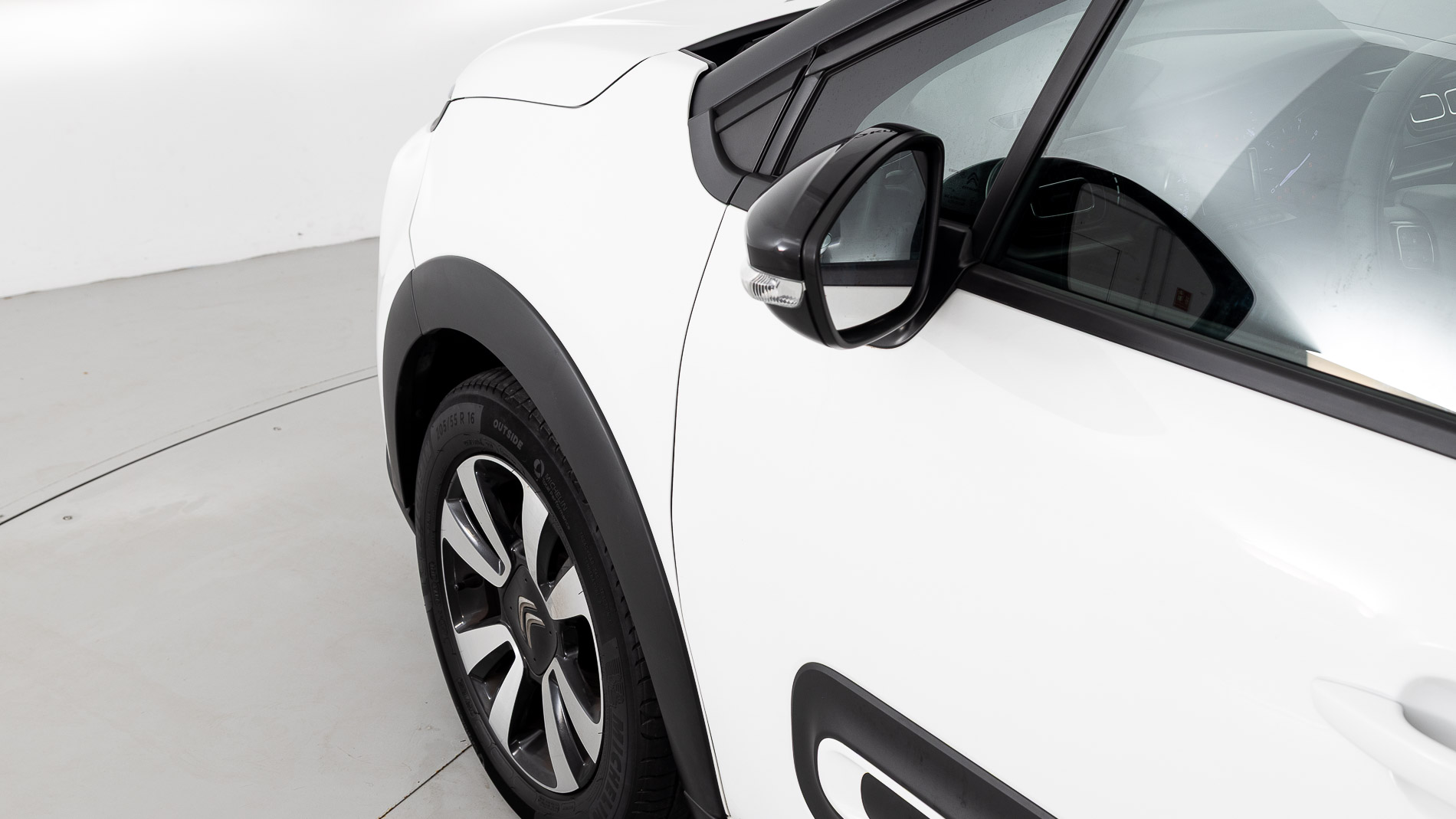 citroen c3 origin max 1.2 PURETECH 83 2024 blanco banquise 23