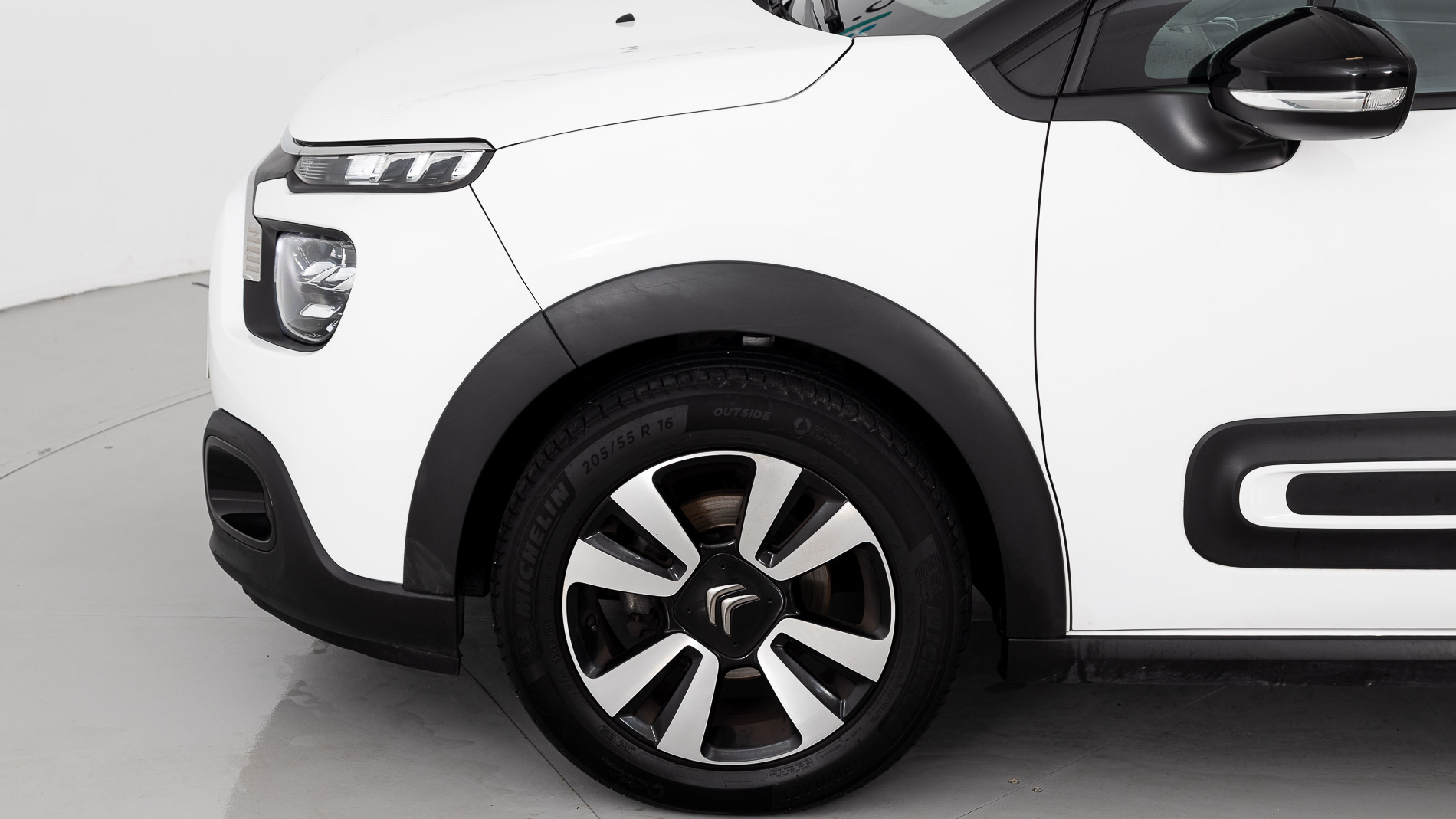 citroen c3 origin max 1.2 PURETECH 83 2024 blanco banquise 24