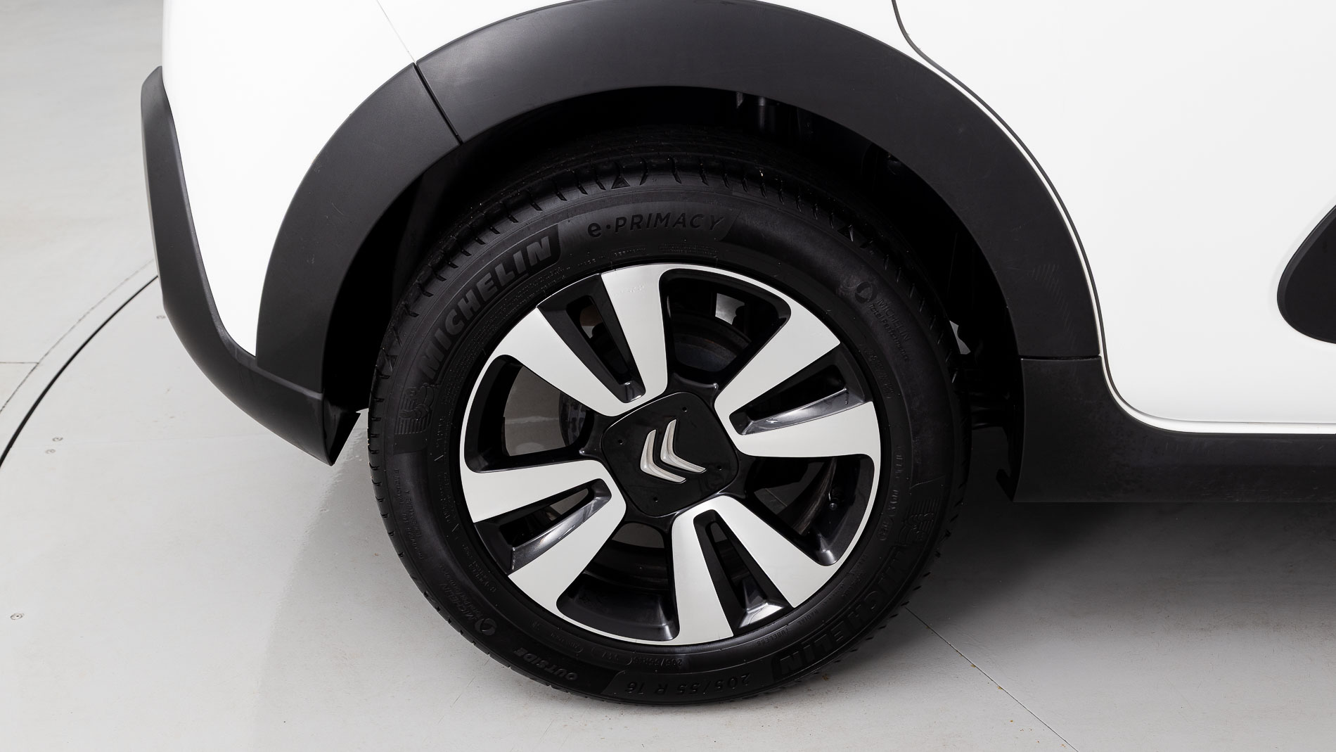 citroen c3 origin max 1.2 PURETECH 83 2024 blanco banquise 26